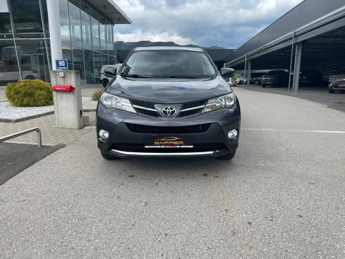 Toyota RAV 4 Rav4 2,2 D4-D 4WD Grau - 2