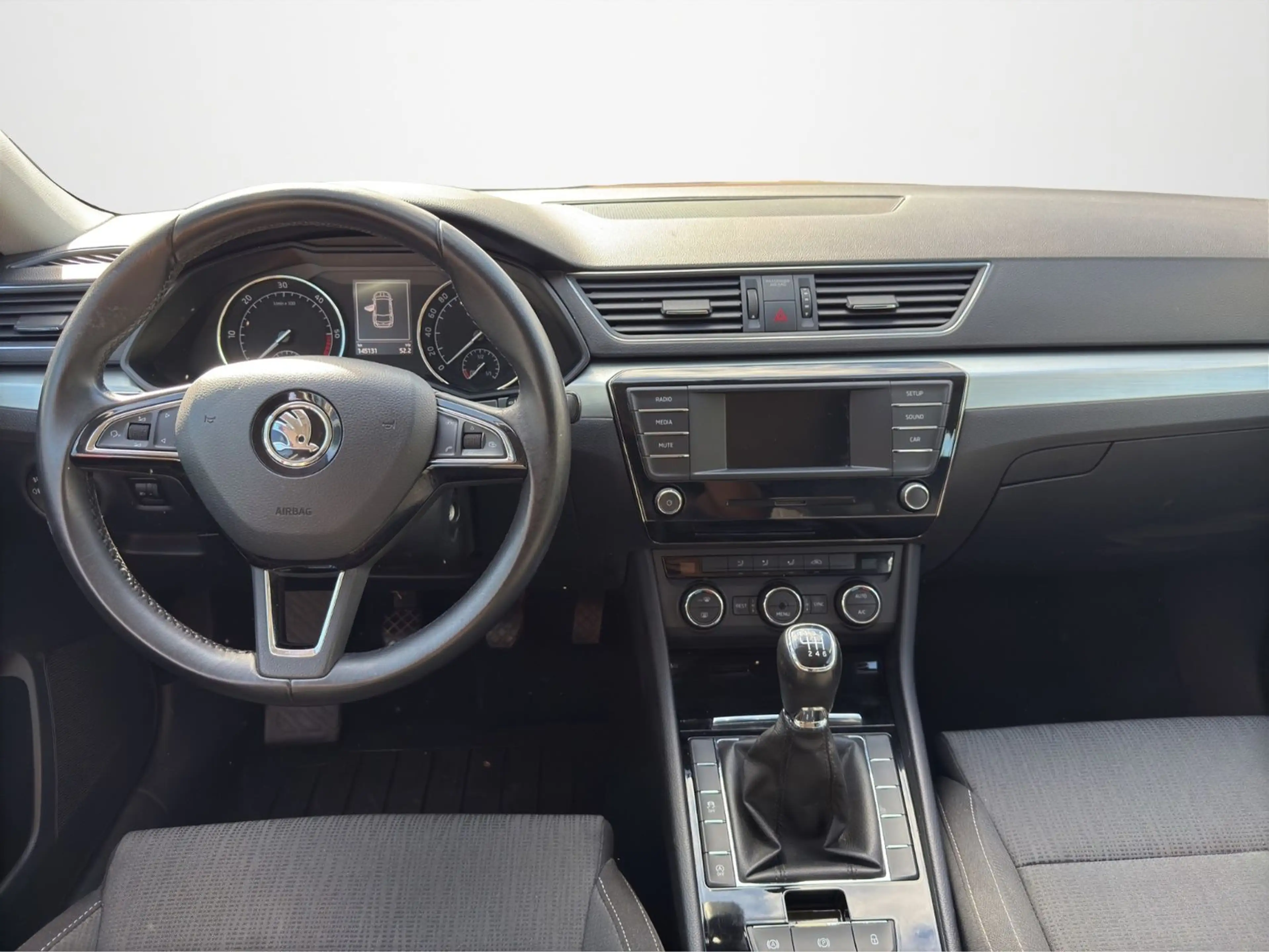 Skoda Superb Combi Ambition — photo 11