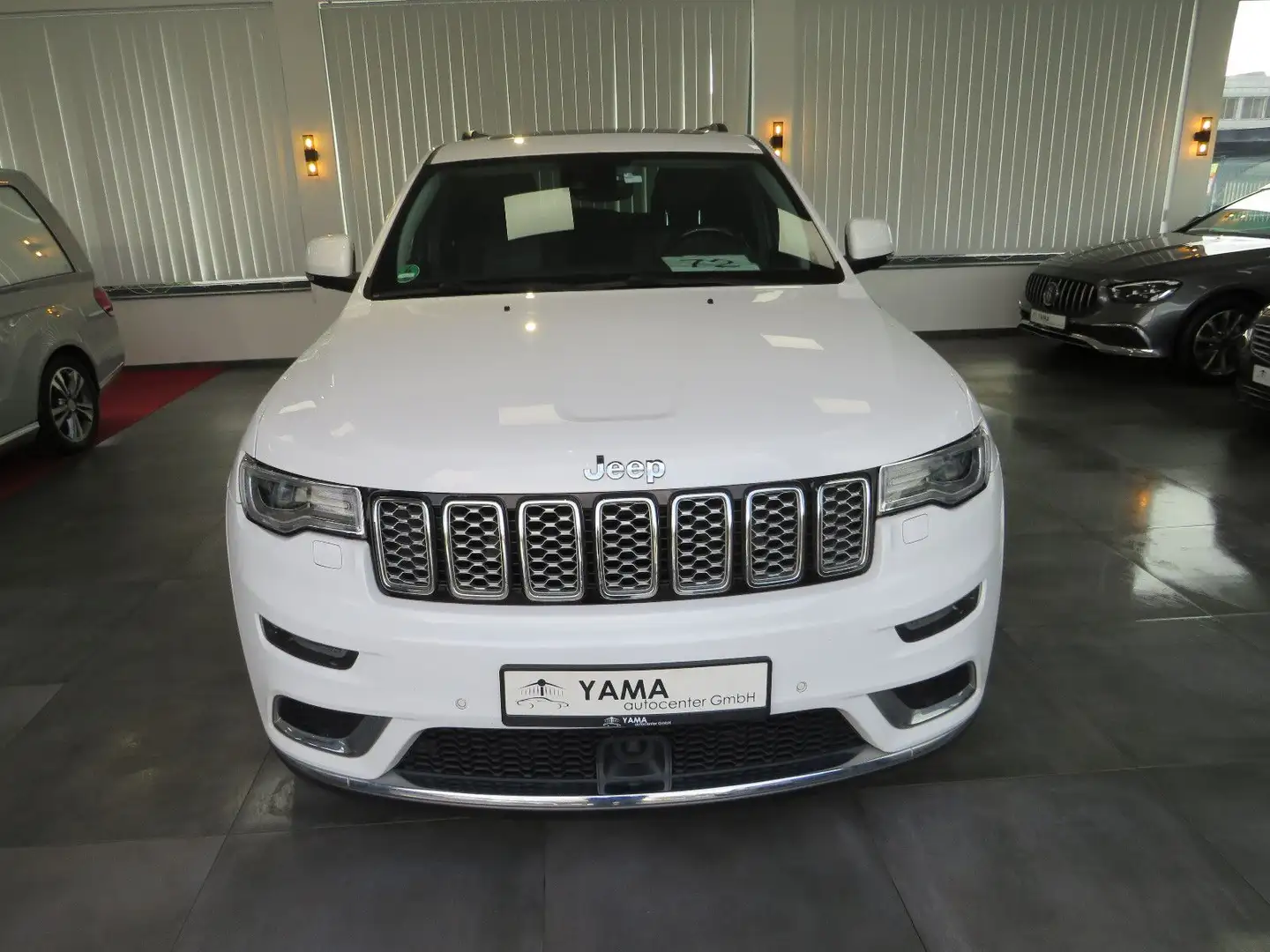 Jeep Grand Cherokee 3.0 CRD Summit Weiß - 2