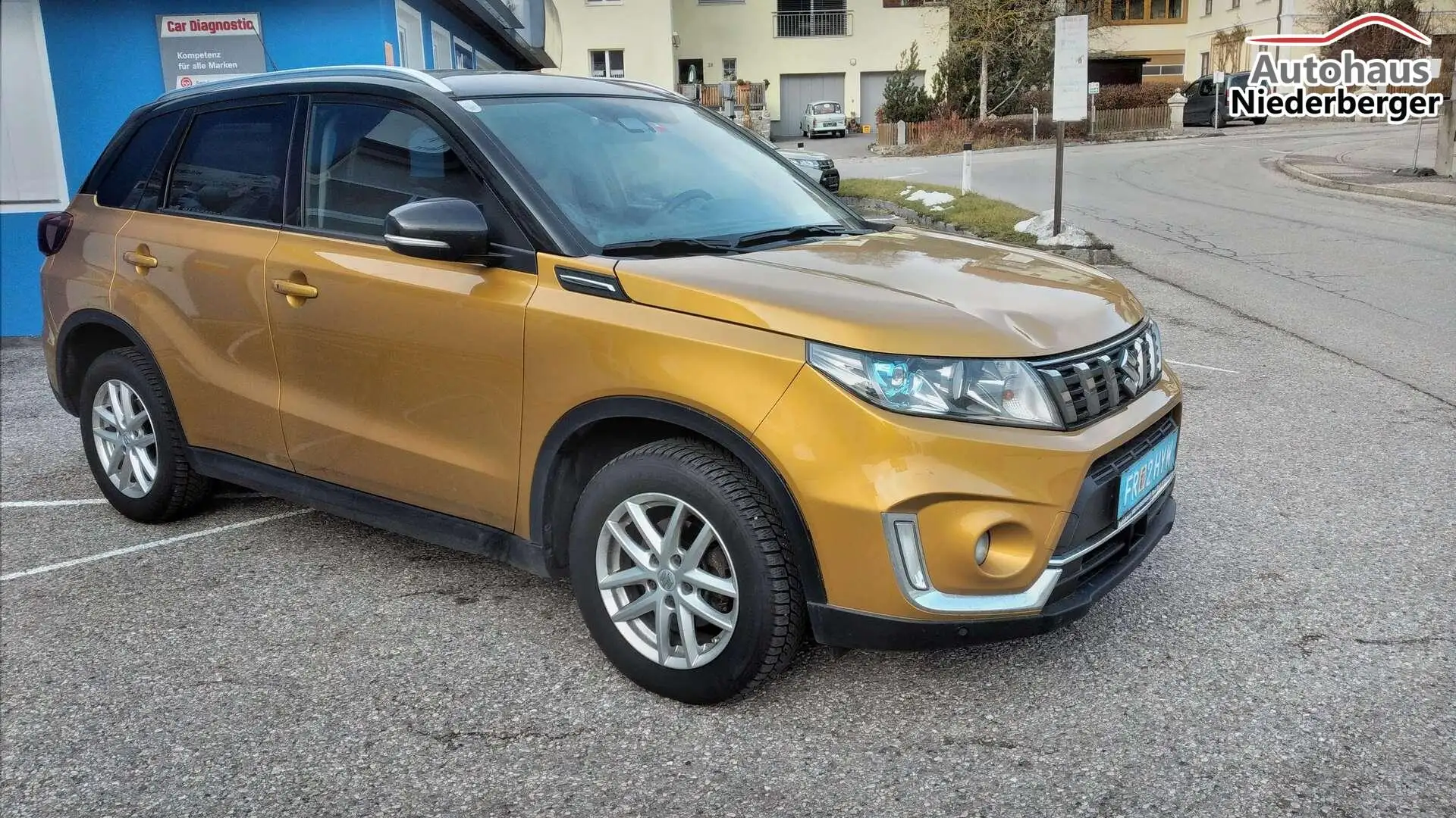 Suzuki Vitara 1.4 Boosterjet Allgrip Automatik flash 103 kW (... Gold - 2
