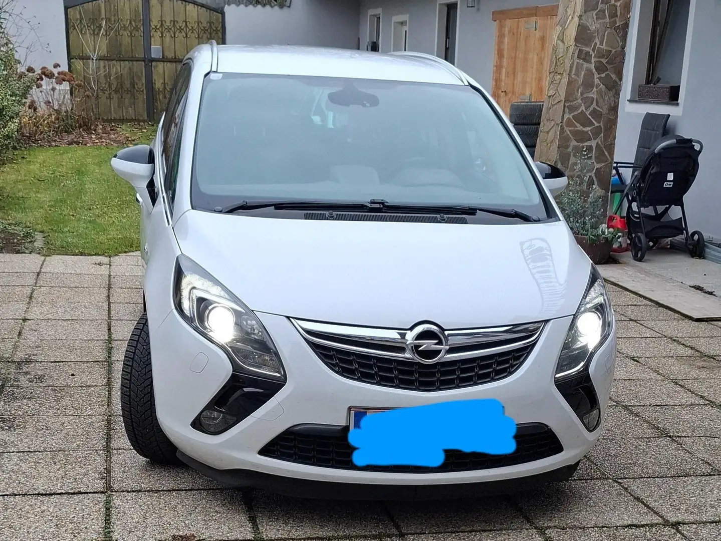 Opel Zafira Tourer Zafira Tourer 1,4 Turbo Ecotec Sport Sport Weiß - 1