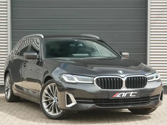 BMW 520 5-serie Touring 520e Business Edition Plus 91% SOH