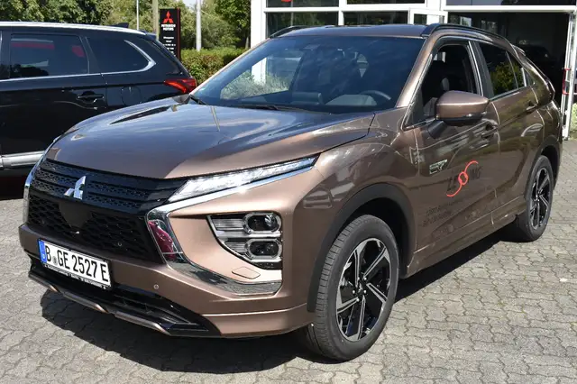 Mitsubishi Eclipse Cross Plug-in Hybrid Select 2.4 4WD