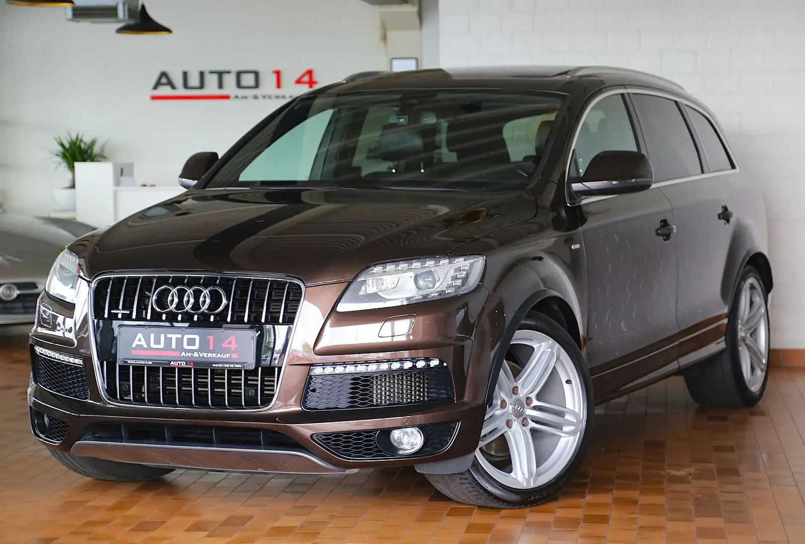 Audi Q7 3.0 TDI S-Line 7-Sitzer Panorama Bose Kamera Hnědá - 1