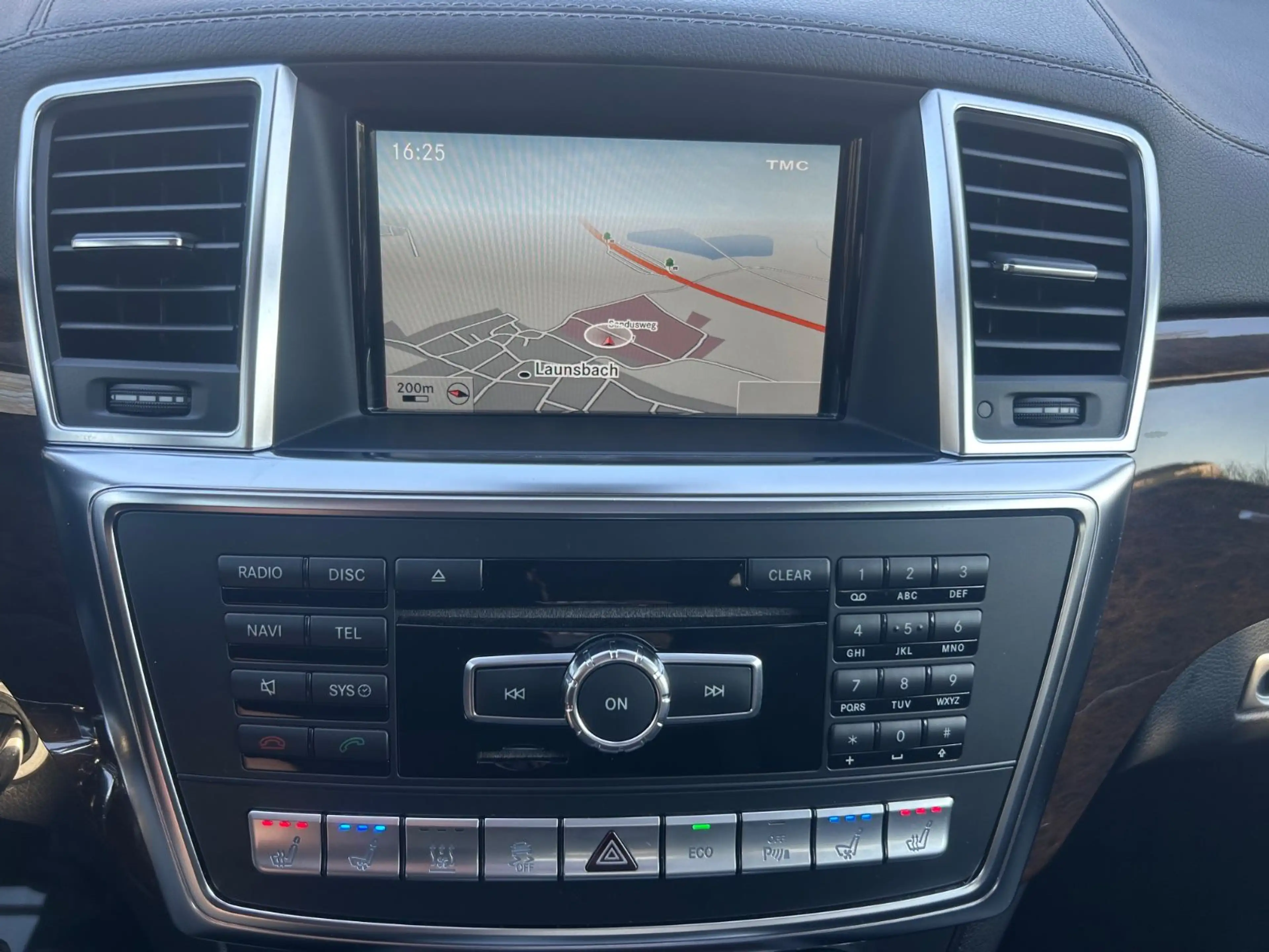 Mercedes-Benz GL 350 d BlueTec 4Matic*Pano*ILS*Harman*AHK*4xSHZ — photo 15