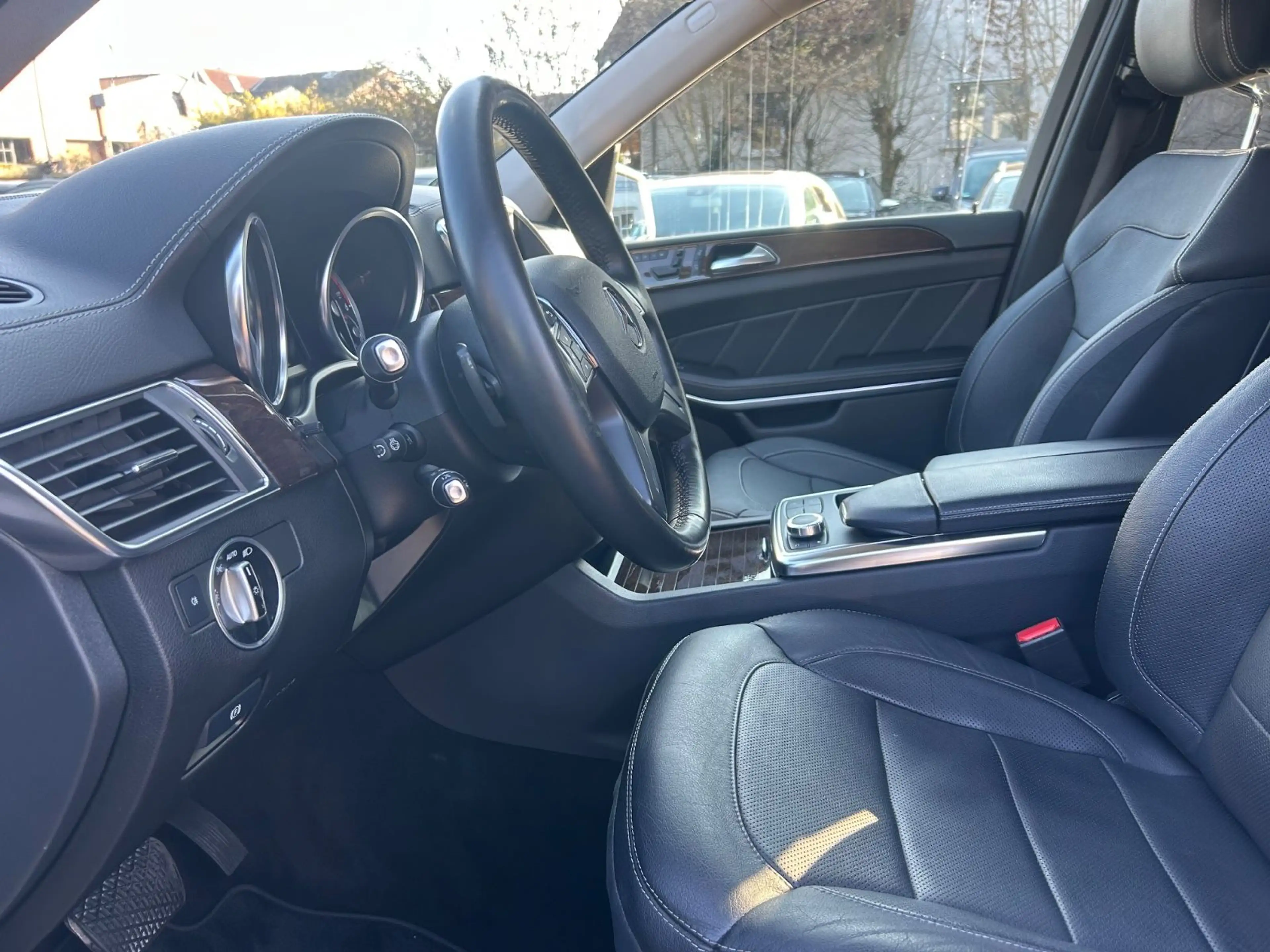 Mercedes-Benz GL 350 d BlueTec 4Matic*Pano*ILS*Harman*AHK*4xSHZ — photo 9