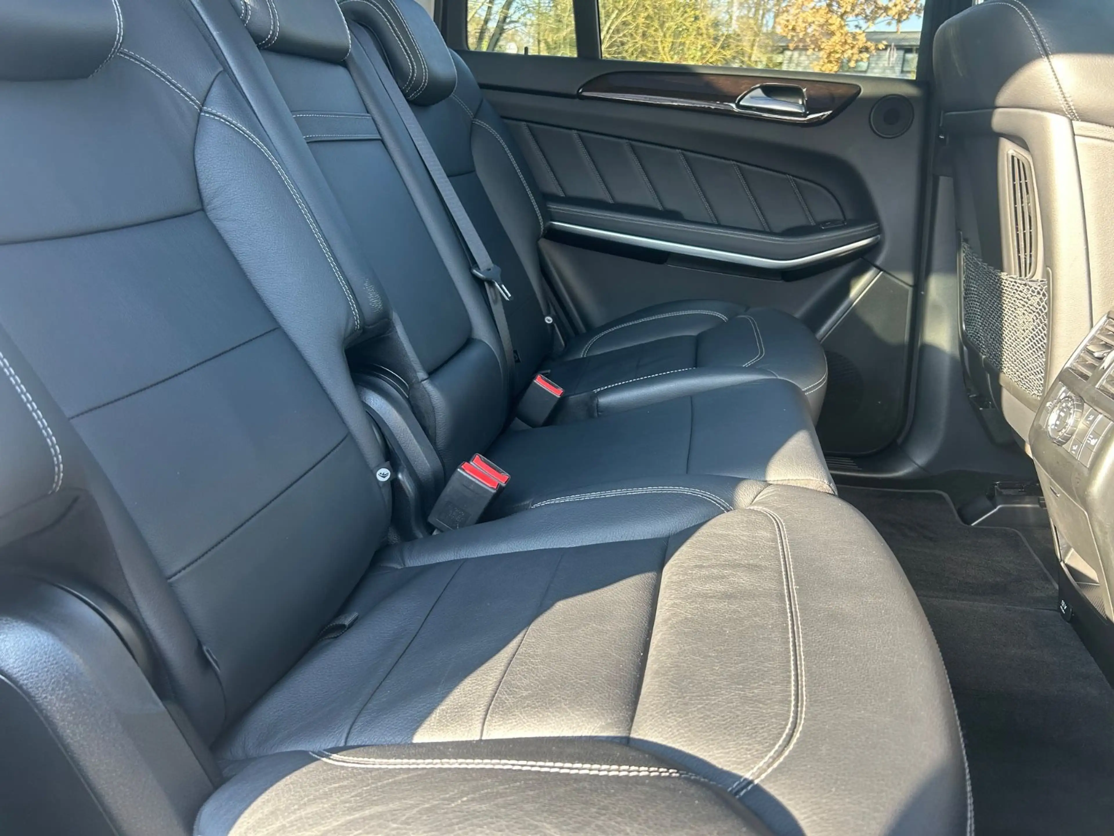 Mercedes-Benz GL 350 d BlueTec 4Matic*Pano*ILS*Harman*AHK*4xSHZ — photo 12