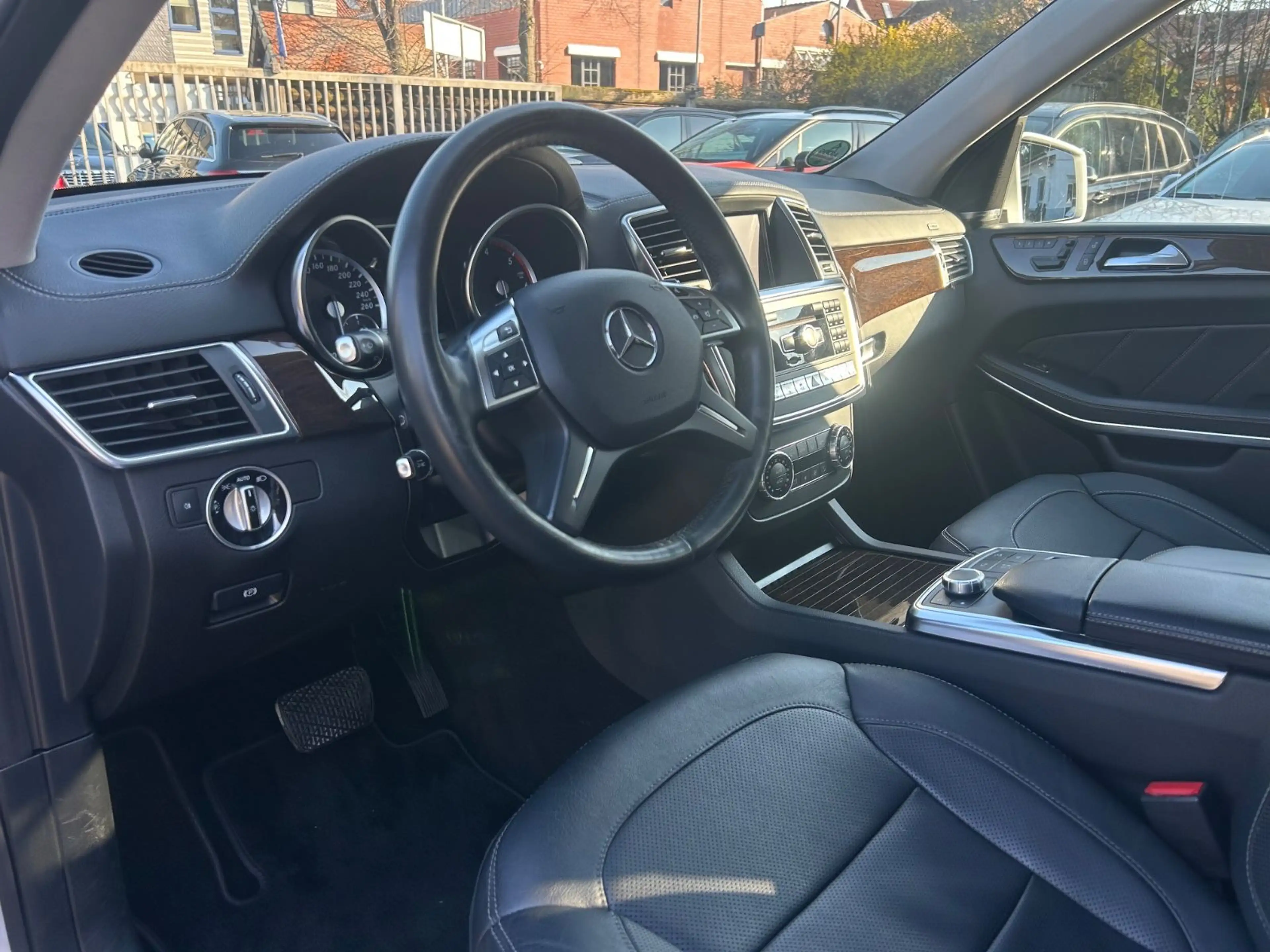 Mercedes-Benz GL 350 d BlueTec 4Matic*Pano*ILS*Harman*AHK*4xSHZ — photo 10