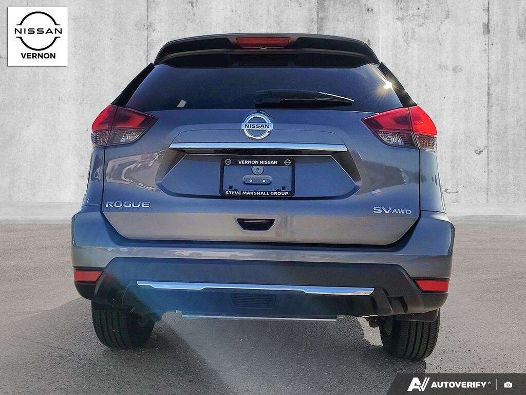 2017 Nissan Rogue AWD 4dr SV — снимка 1