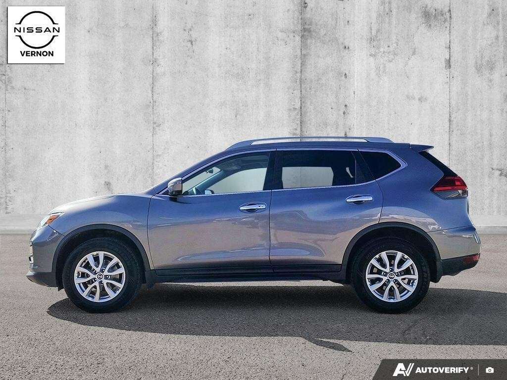 2017 Nissan Rogue AWD 4dr SV — снимка 1