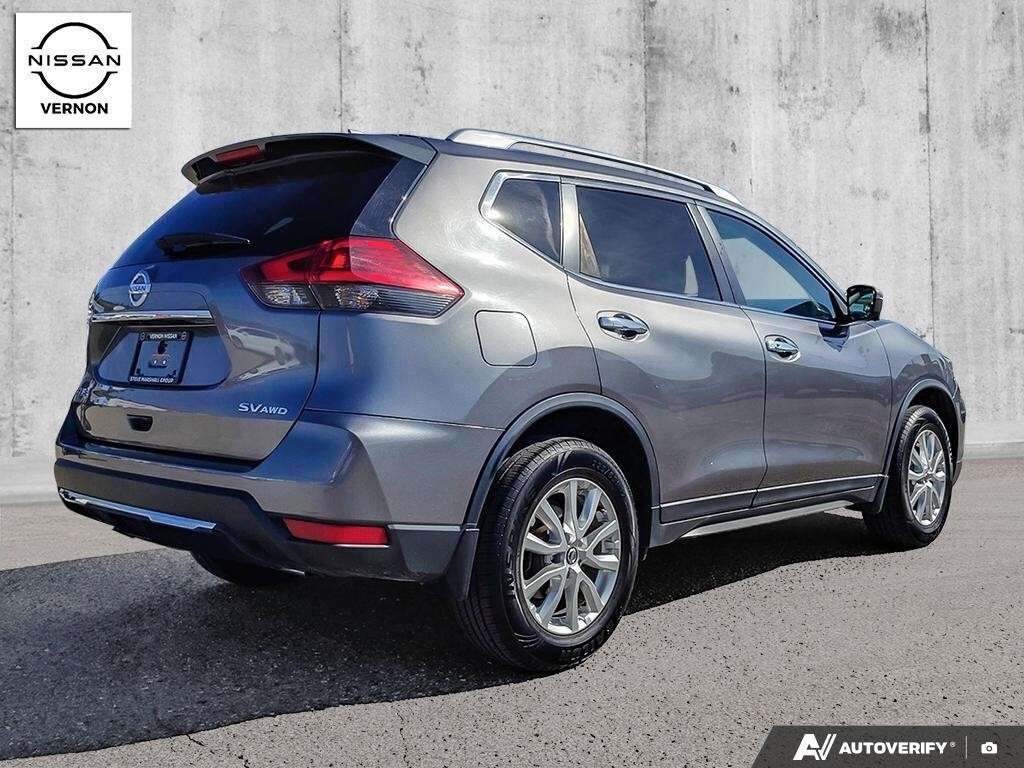 2017 Nissan Rogue AWD 4dr SV — снимка 1