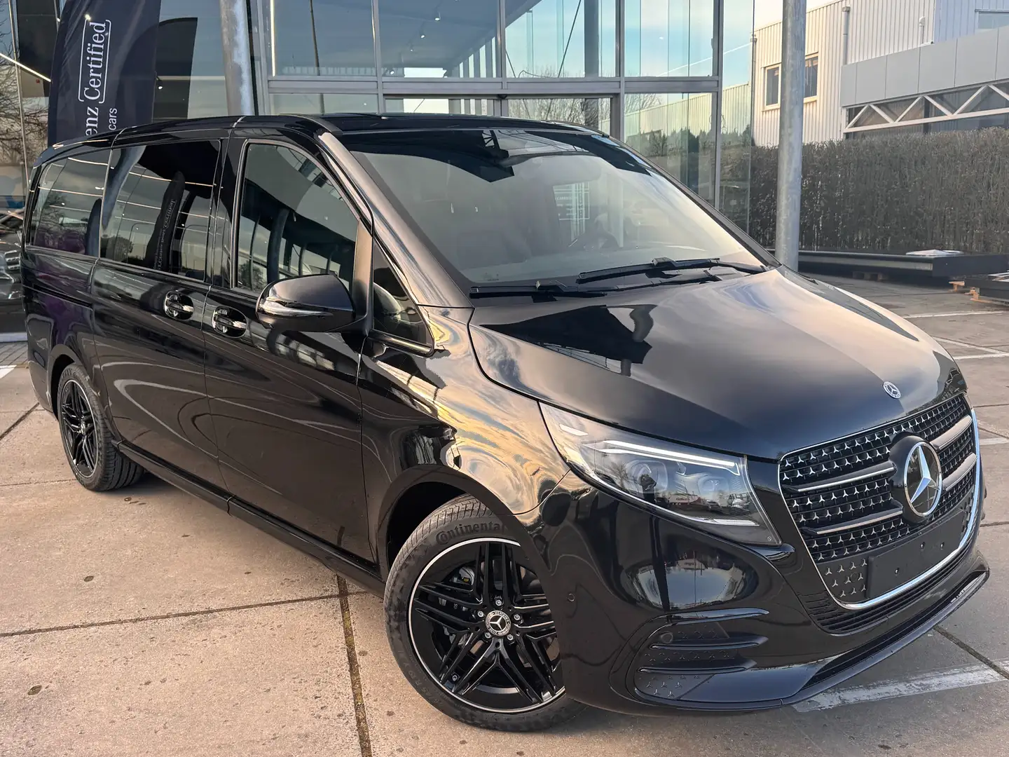 Mercedes-Benz V 300 LICHTE VRACHT/ 78.385+BTW Luchtvering/AMG/ Noir - 1