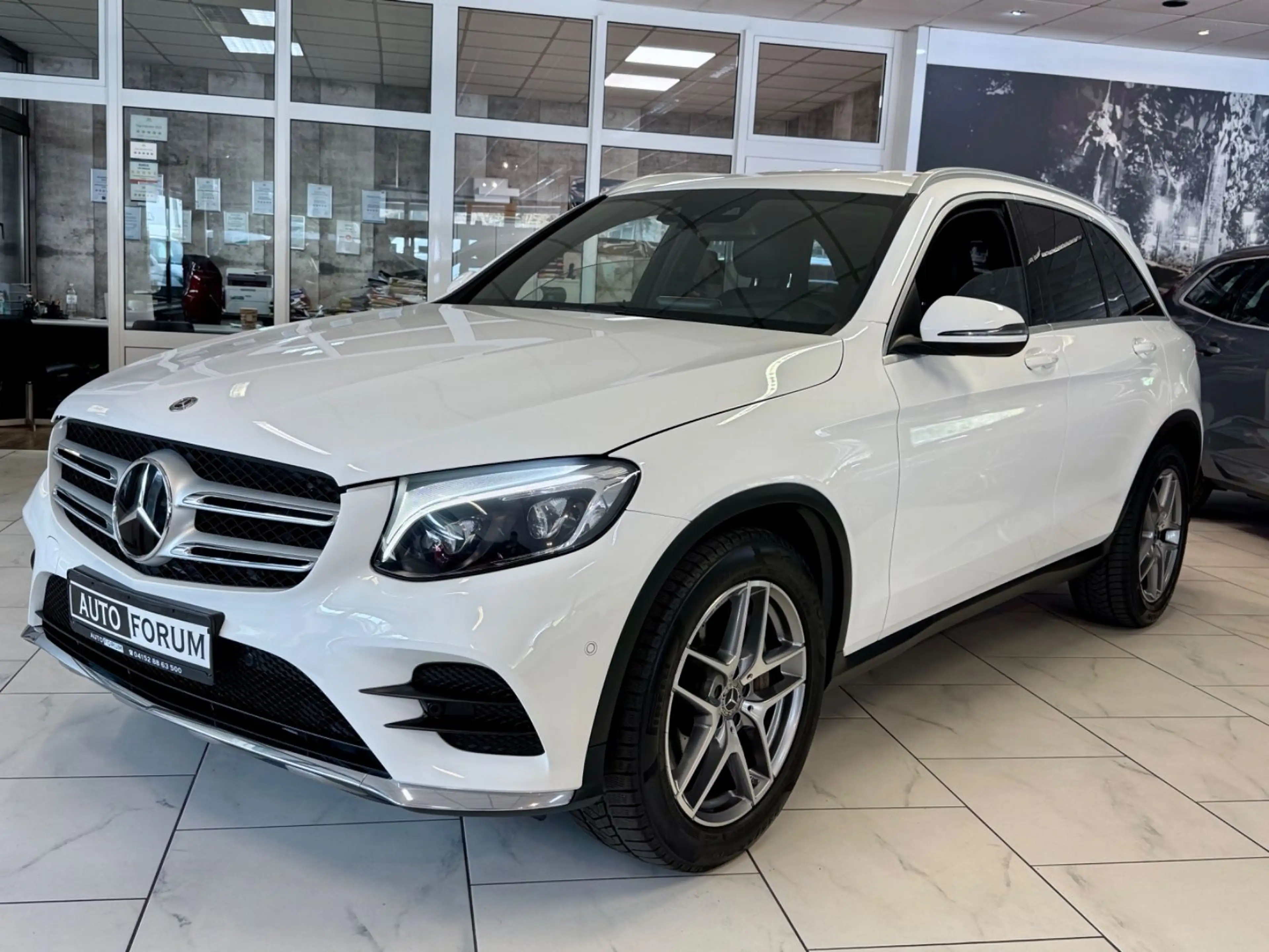 Mercedes-Benz GLC 250 3xAMG 4M COMAND STNDHZG HEADUP — photo 6