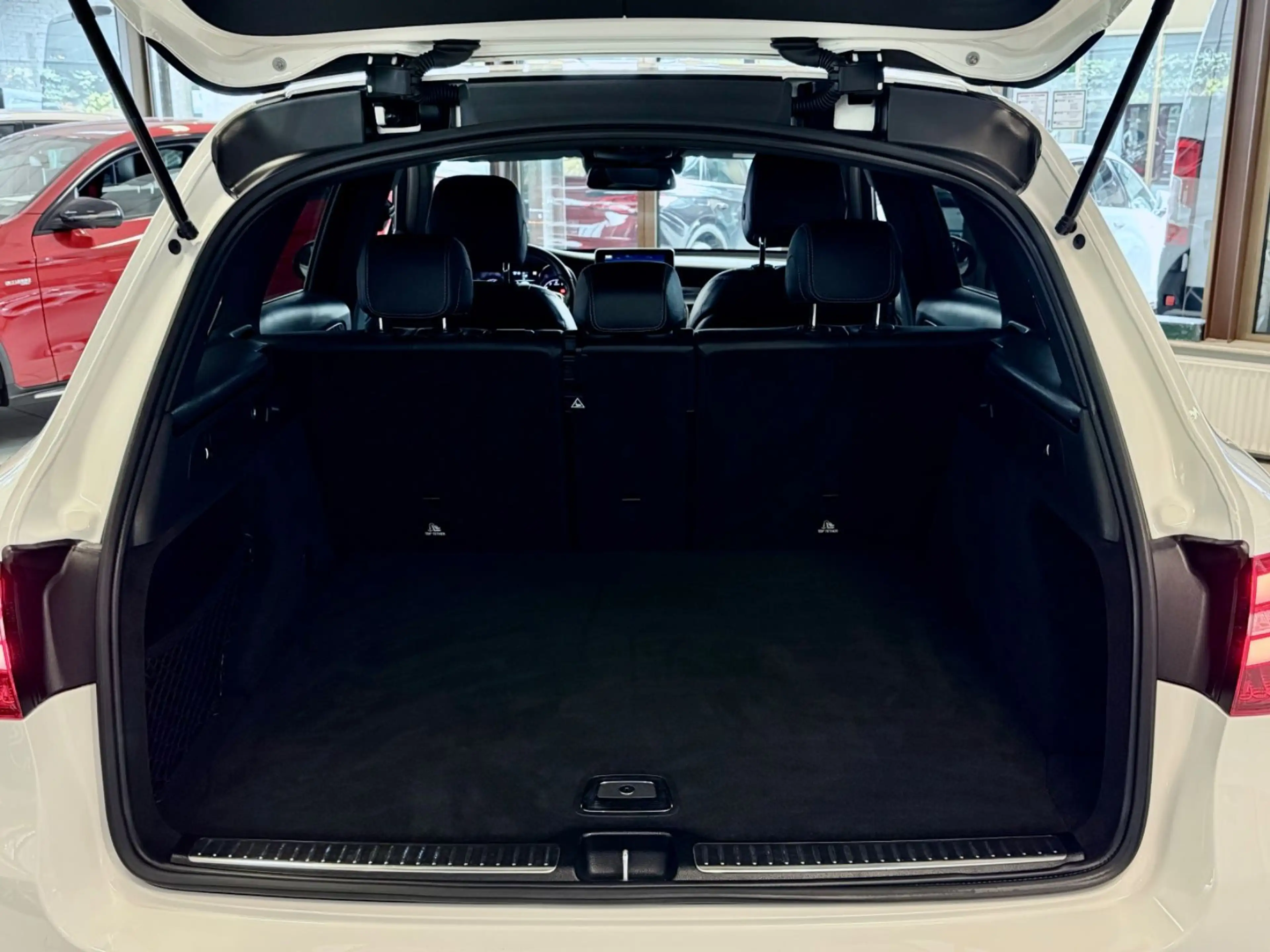 Mercedes-Benz GLC 250 3xAMG 4M COMAND STNDHZG HEADUP — photo 14