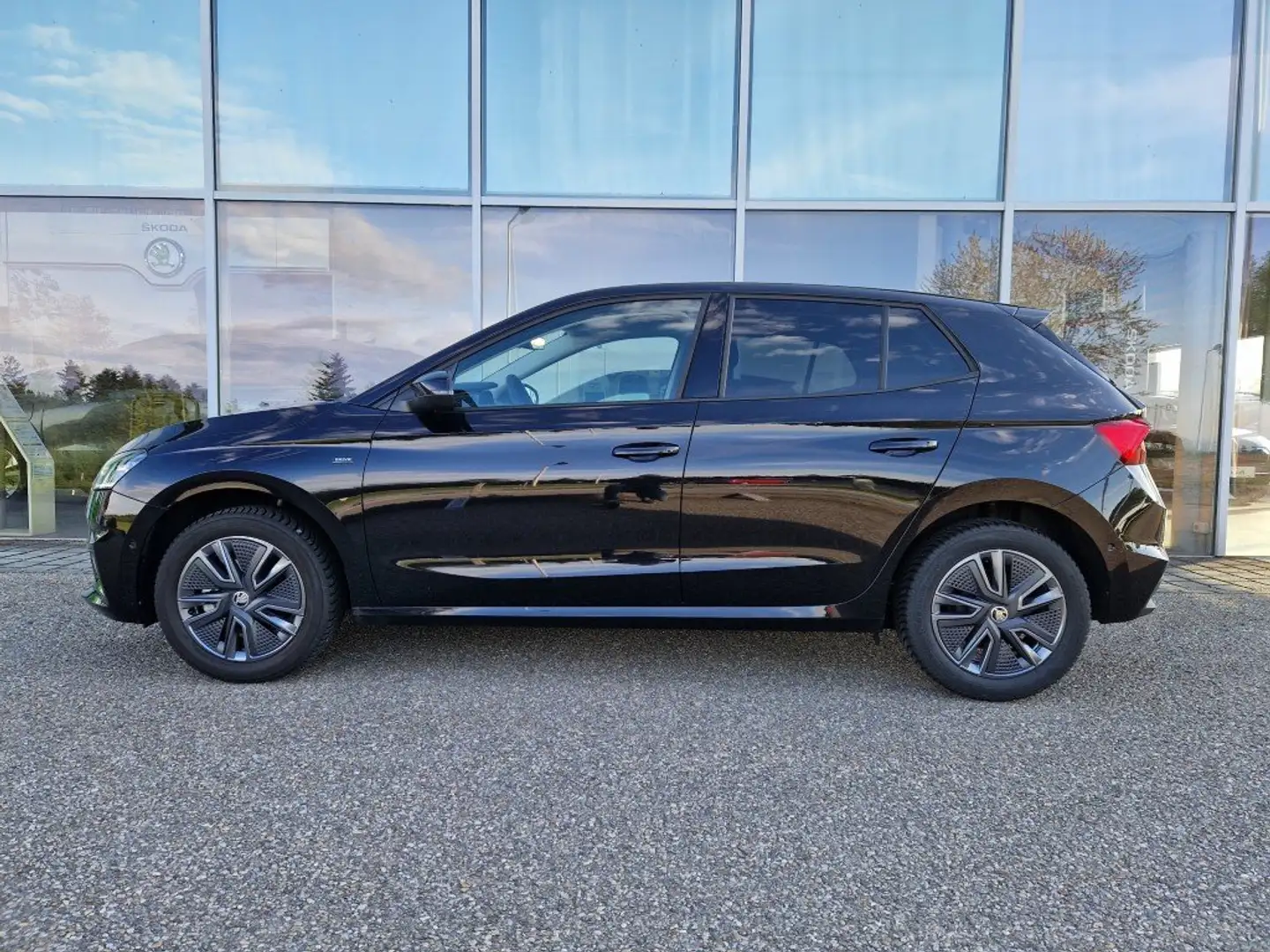 Skoda Fabia Drive Schwarz - 2