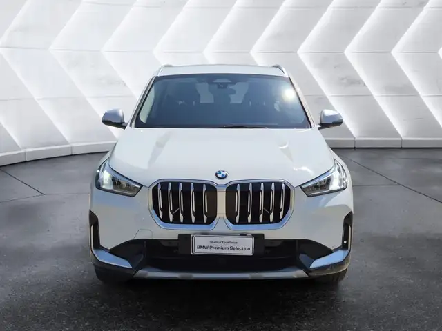 BMW X1 view 2