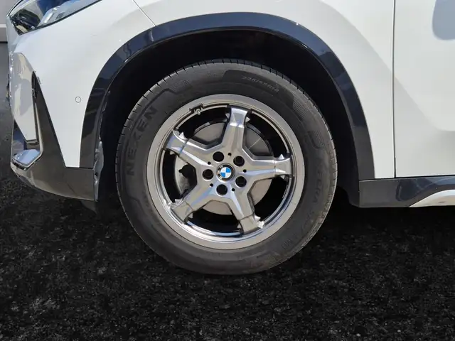 BMW X1 view 13