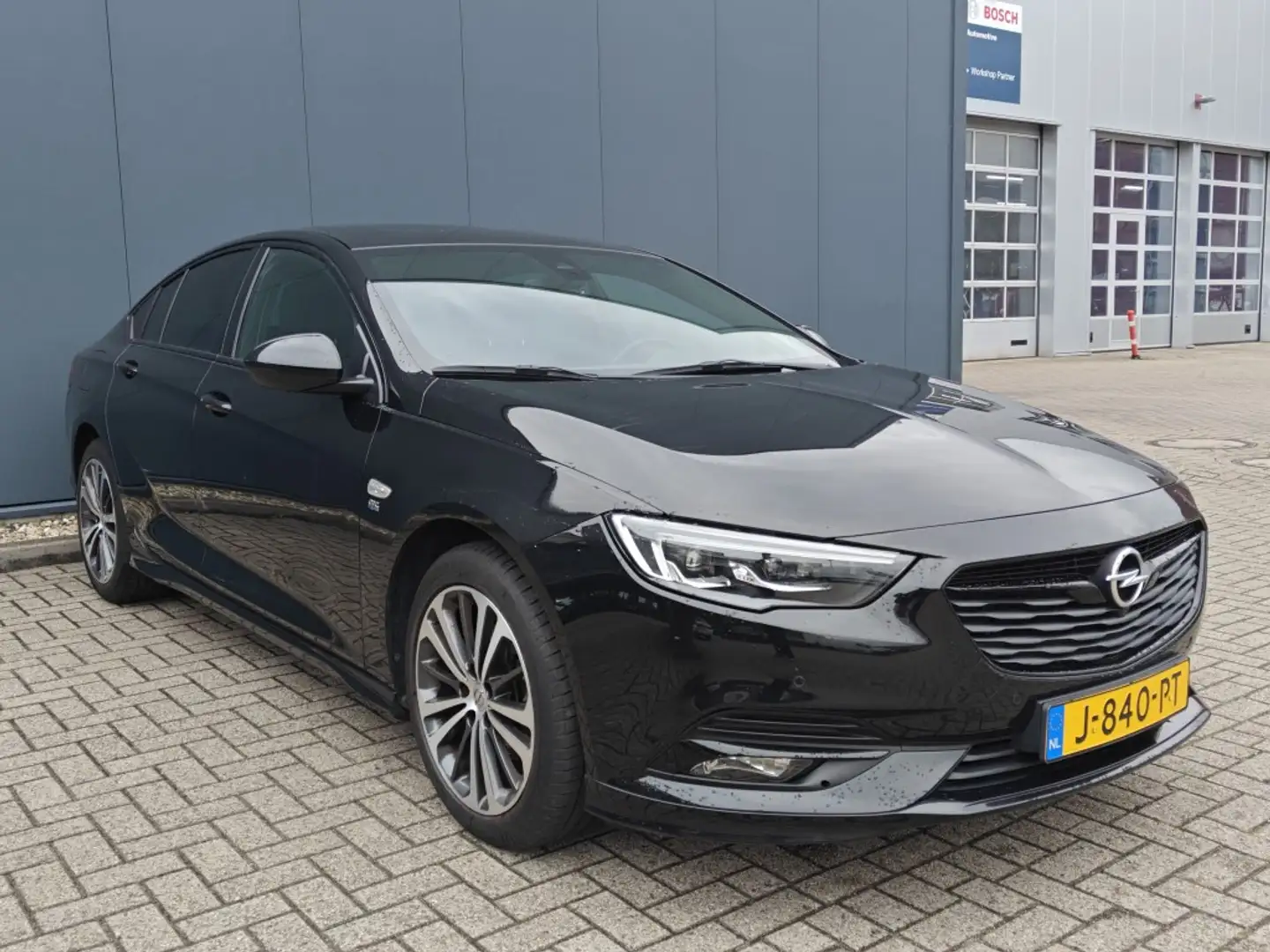 Opel Insignia Grand Sport 1.5 Turbo Exclusive Automaat O P C Noir - 2