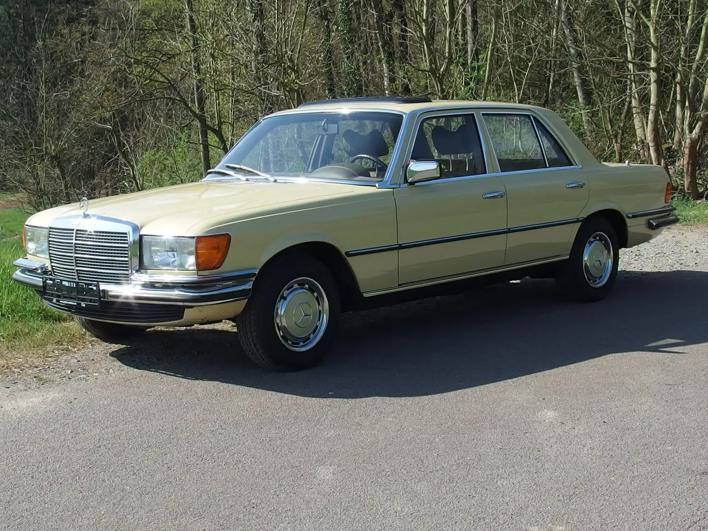 Mercedes-Benz 280 280SE/W116, original 65.000km !!! Gelb - 1