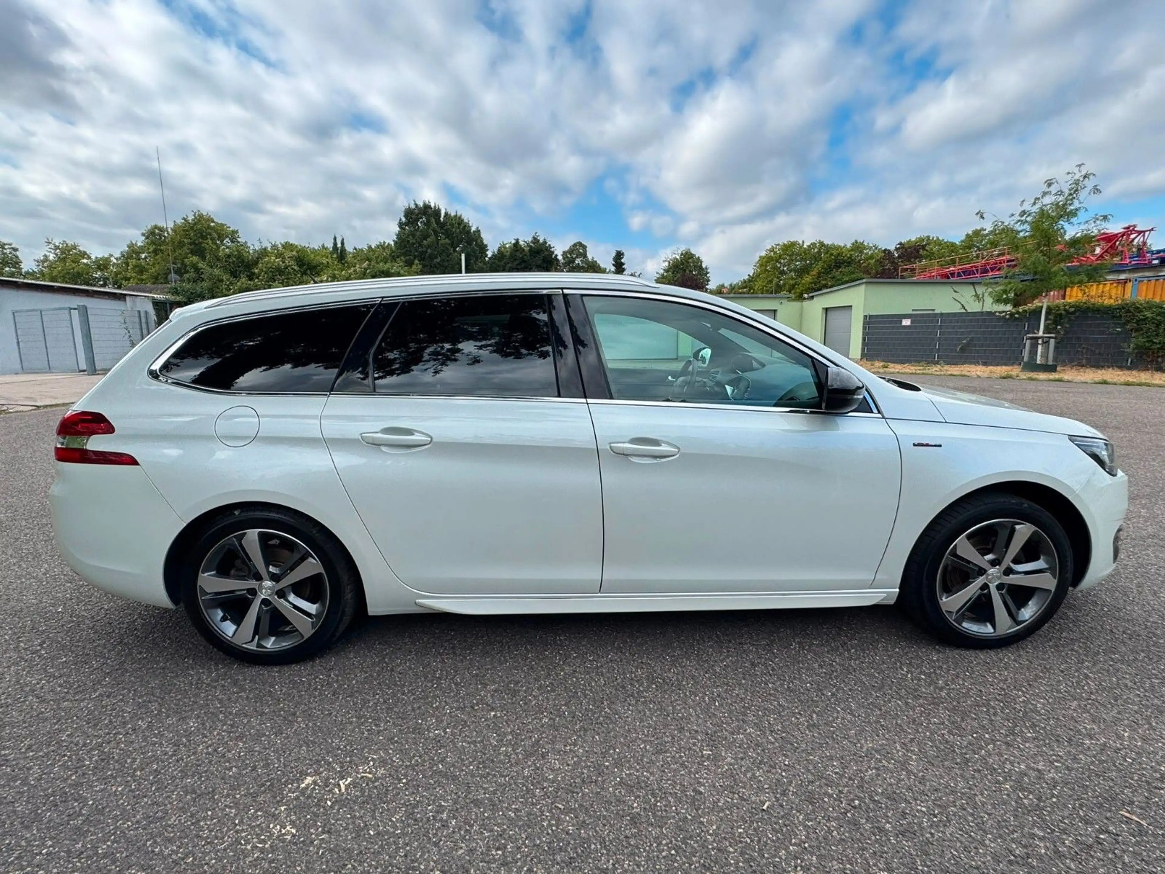 Peugeot 308 GT-Line Edition 130 PureTech — photo 6