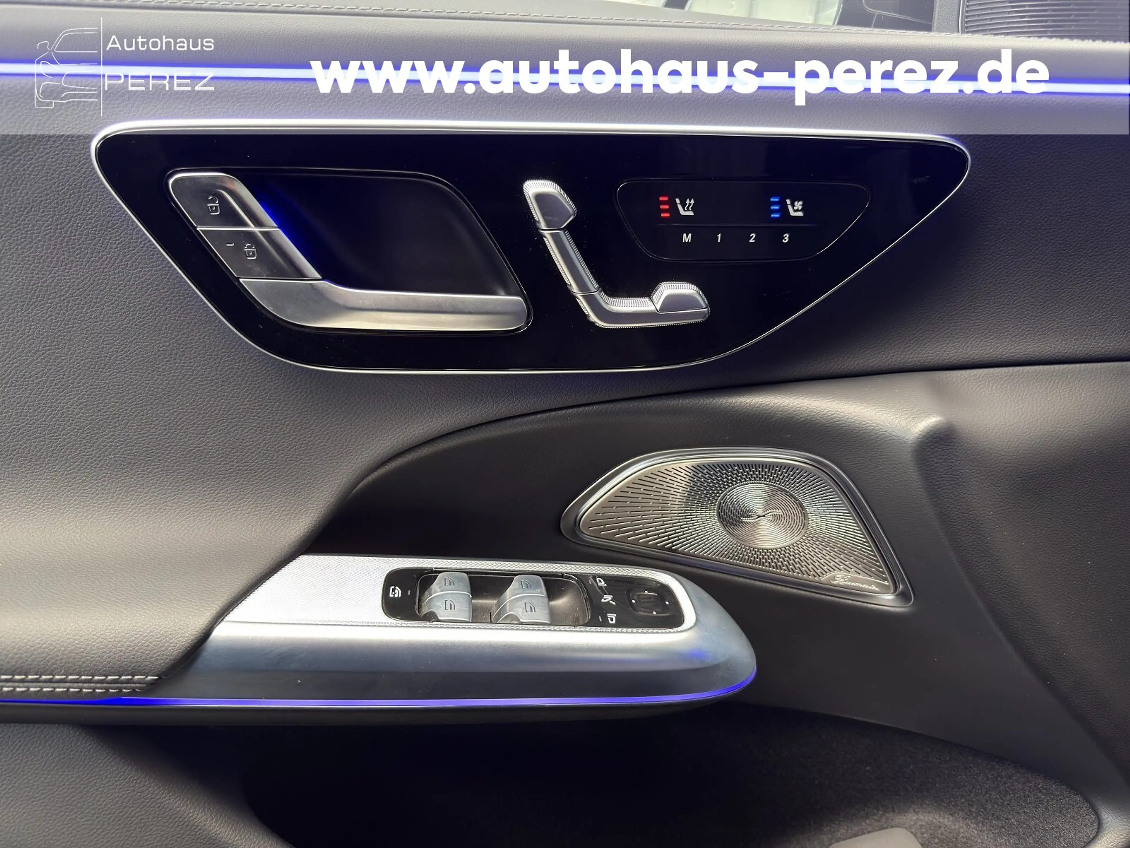 Mercedes-Benz E 450 E 450 d T 4M AMG PREMIUM AHK- HUD- FOND SITZHEIZ — photo 13