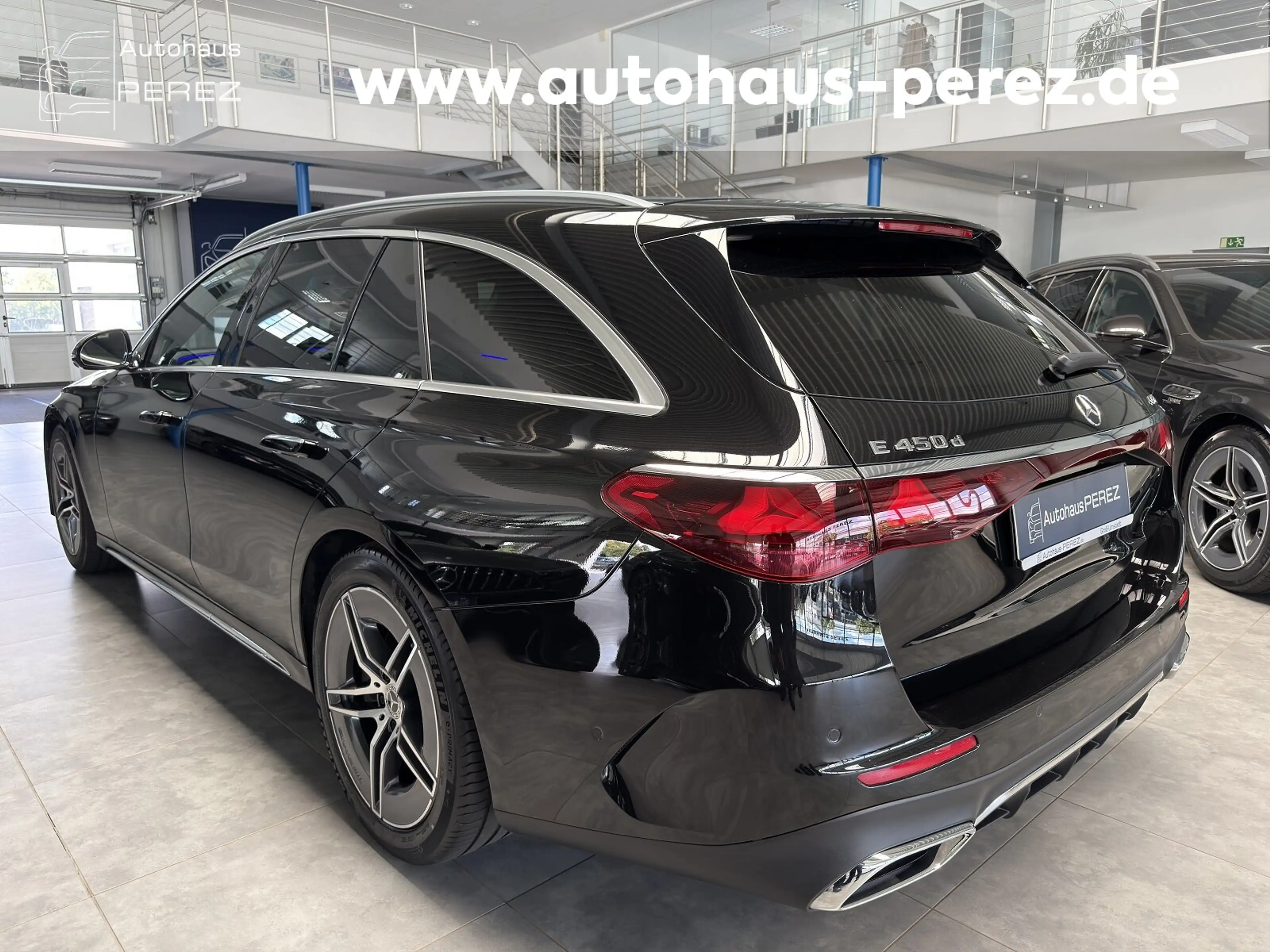 Mercedes-Benz E 450 E 450 d T 4M AMG PREMIUM AHK- HUD- FOND SITZHEIZ — photo 3