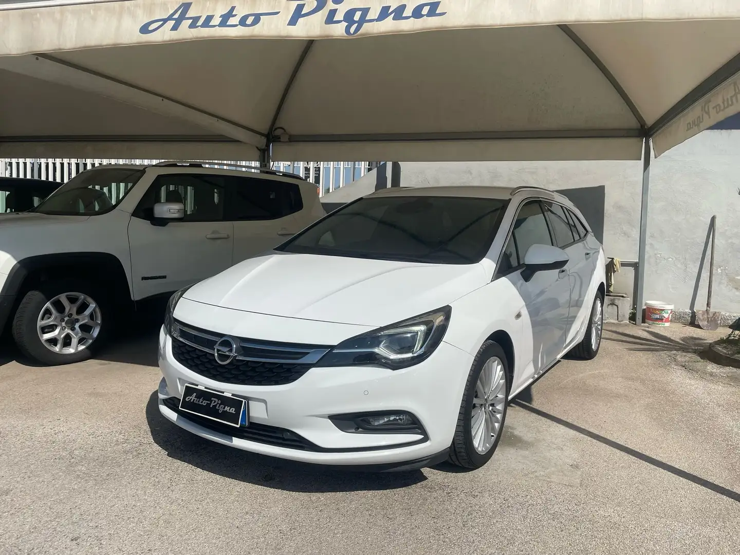 Opel Astra Astra Sports Tourer 1.6 cdti Innovation s Bianco - 1
