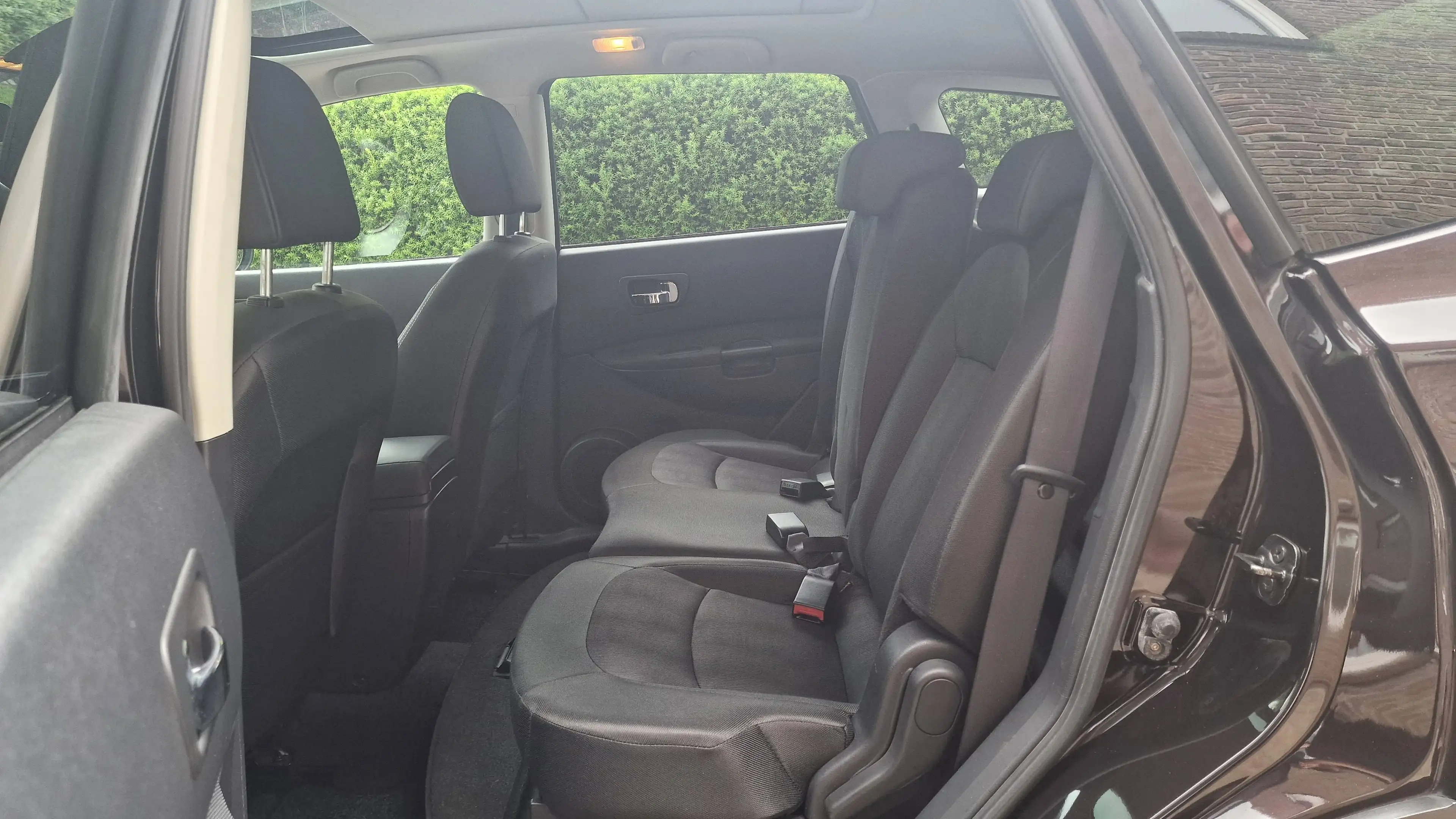 Nissan Qashqai+2 I-Way 4X4 (7-Sitzer) 1Hand Automatik — photo 2
