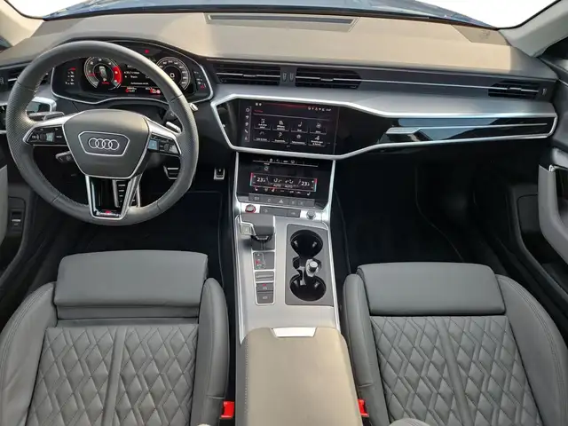 Audi S6 view 8