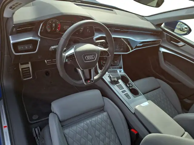 Audi S6 view 4