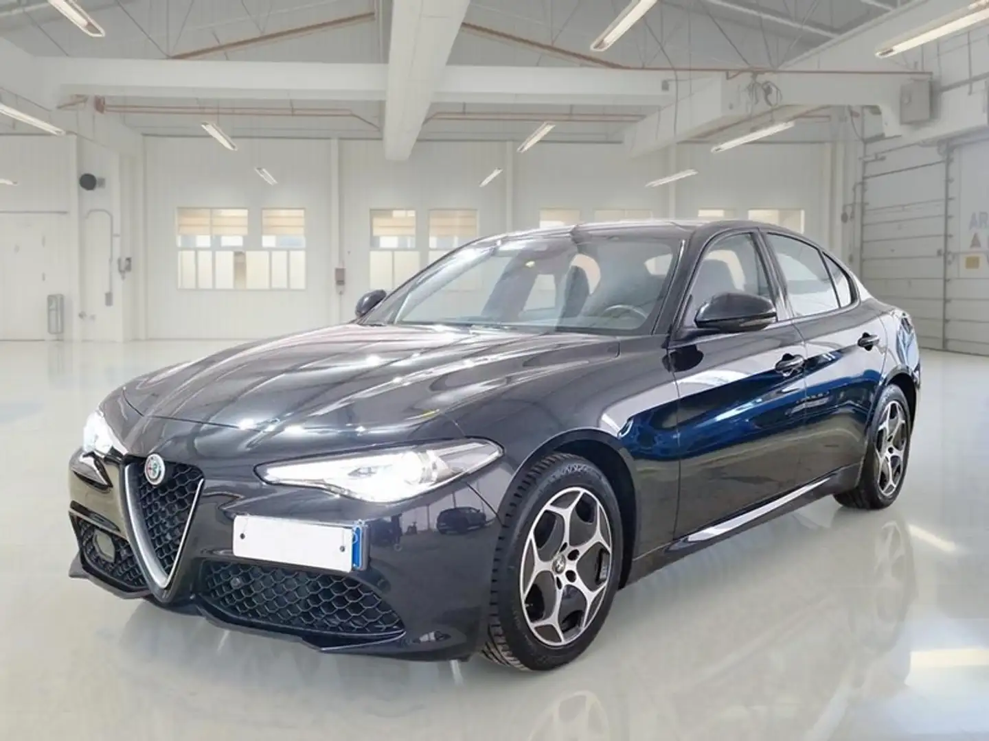 Alfa Romeo Giulia 2.2 TD 160 CV Super Business AT8 4 PORTE BERLINA - 1