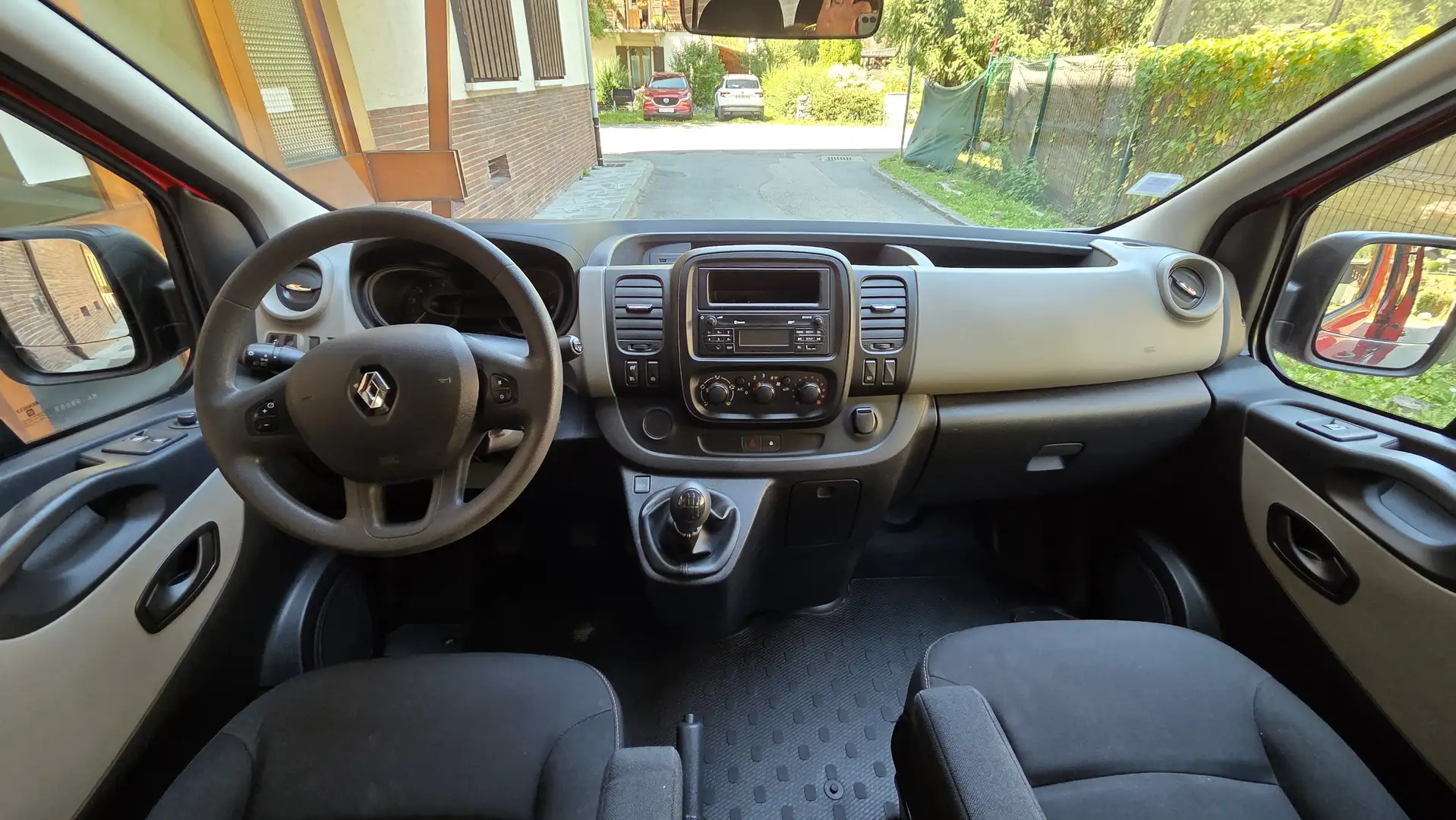 Renault Trafic Trafic Combi L2 dCi 125 Energy Zen Rouge - 2