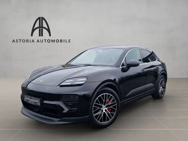 Porsche Macan main image