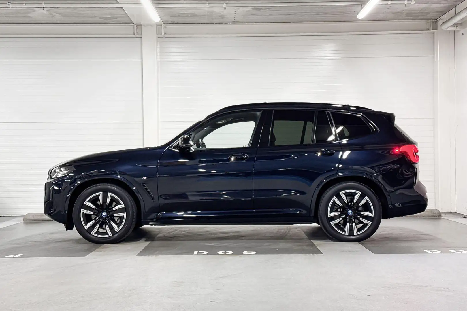 BMW iX3 Executive 80 kWh | Stoelverwarming | Pano | Draadl Nero - 2