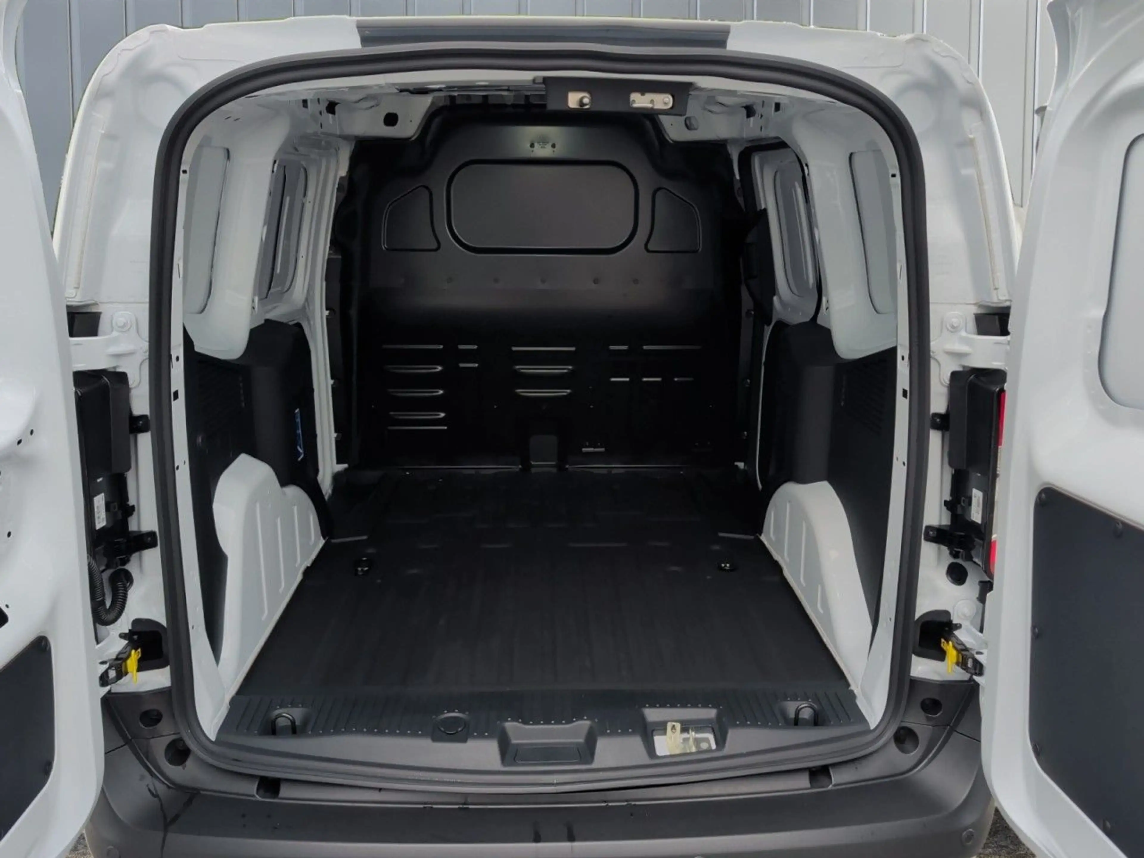 Ford Transit Courier Trend 1.0 EB Kamera+DAB+Klima — photo 6