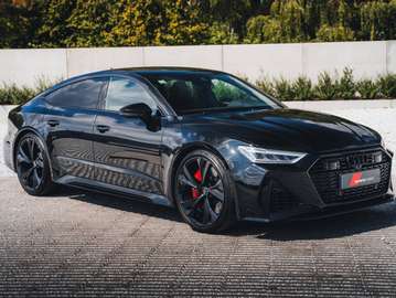 Sportback / Mythosschwarz Metallic / RS Dynamic Package Plus / Pano / 22"