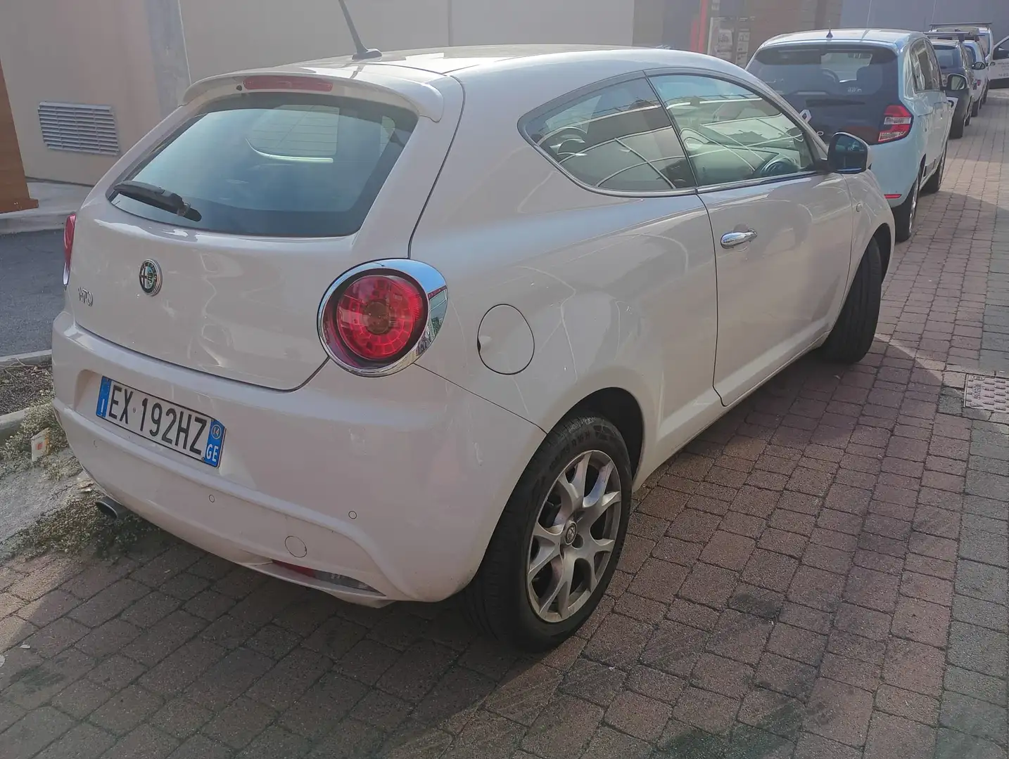 Alfa Romeo MiTo MiTo 2013 0.9 t. t.air Distinctive 105cv Bianco - 2