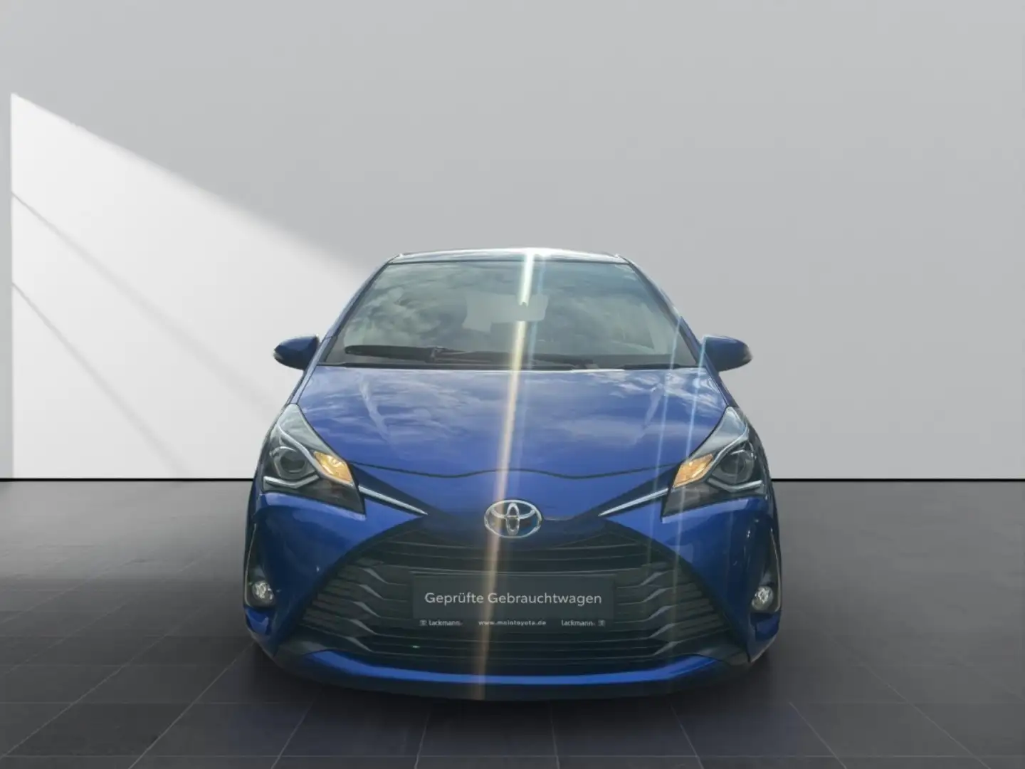 Toyota Yaris 1.5 Hybrid Y20 Team D*Kamera*Safety Sense Blau - 2