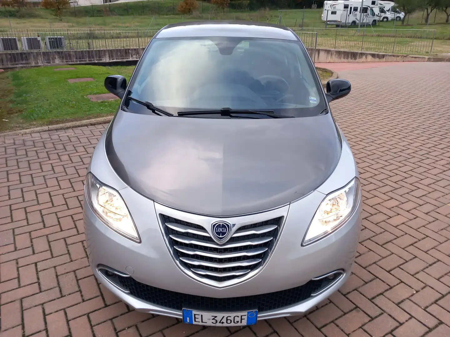 Lancia Ypsilon Ypsilon 1.2 8v Bi-color Argent - 2