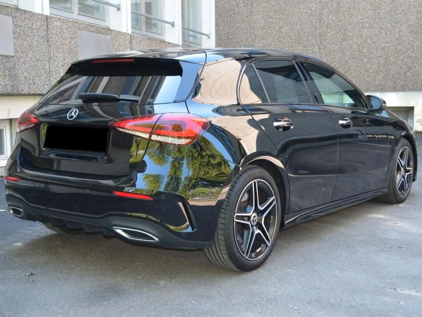 Mercedes-Benz A 180 A 180 d Aut. Schwarz - 2