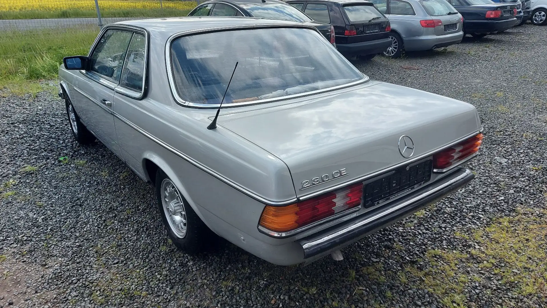 Mercedes-Benz CE 230 Oldtimer,H Kennzeíchen,kein Rost Argintiu - 1