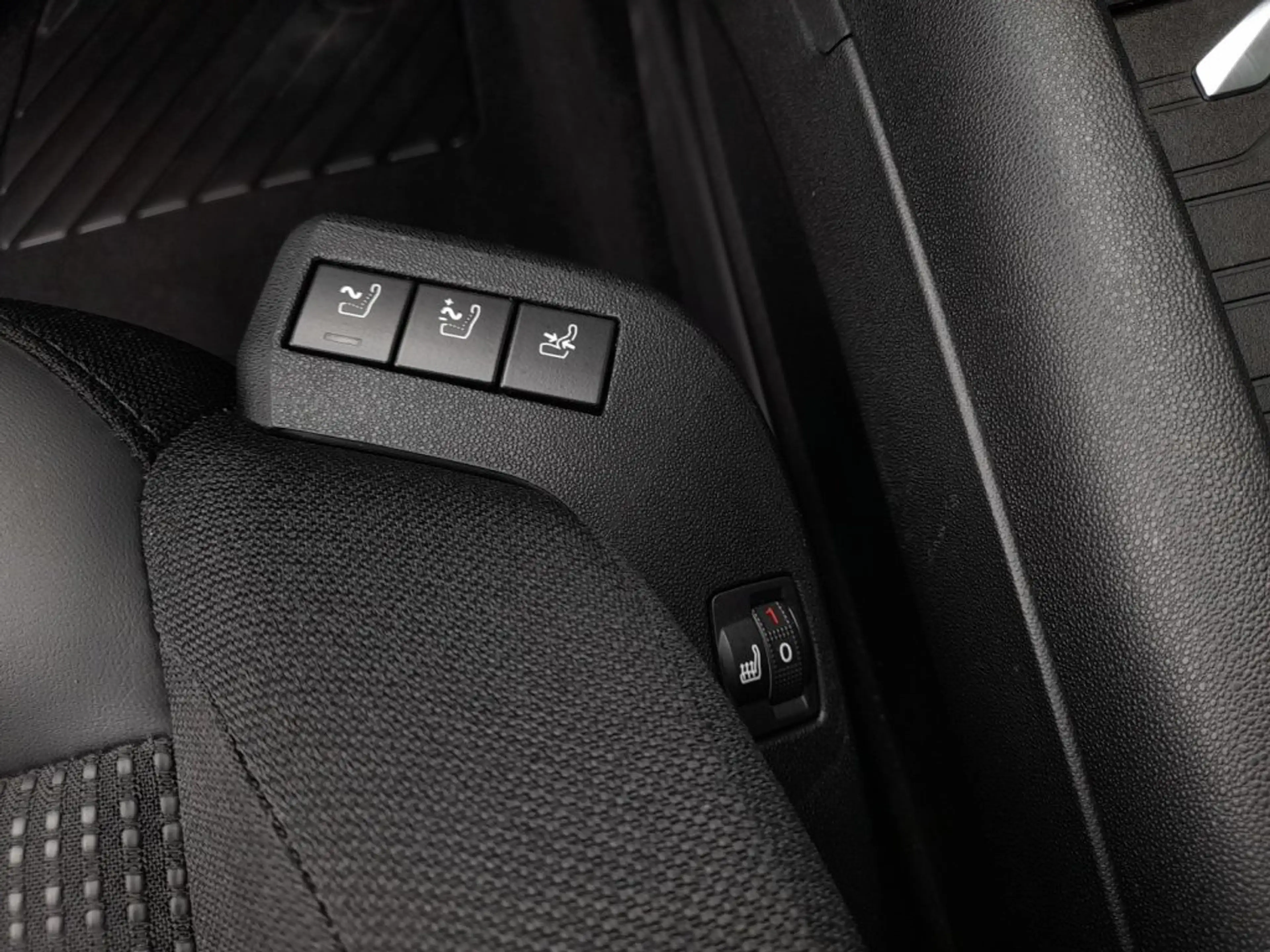Citroen C4 SpaceTourer SHINE PACK Aut. *7-SITZE / SKY / NAVI / KAMERA / TEILLEDER / KLIMAAUT. / E-KLAPPE* — photo 11
