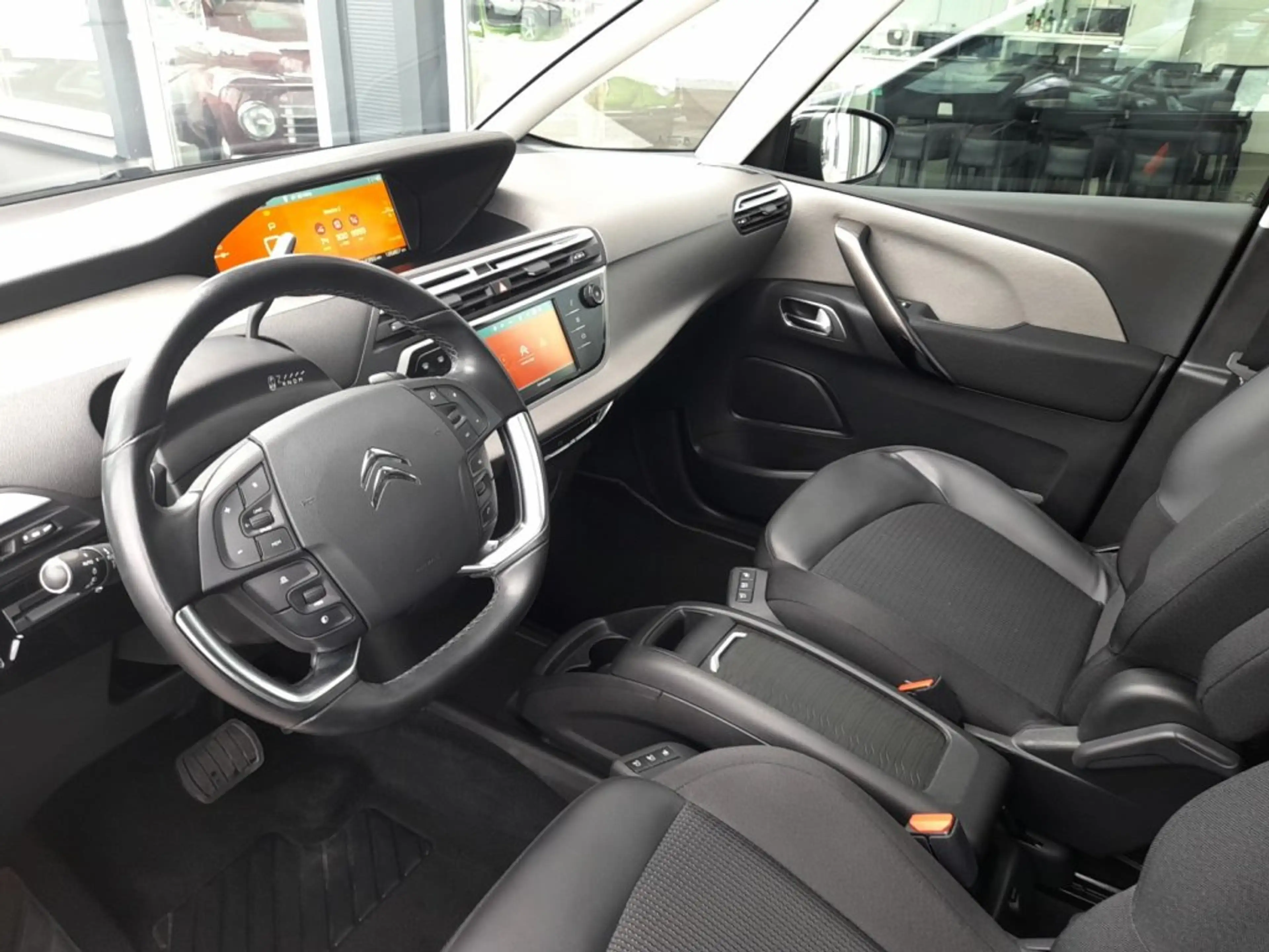 Citroen C4 SpaceTourer SHINE PACK Aut. *7-SITZE / SKY / NAVI / KAMERA / TEILLEDER / KLIMAAUT. / E-KLAPPE* — photo 10
