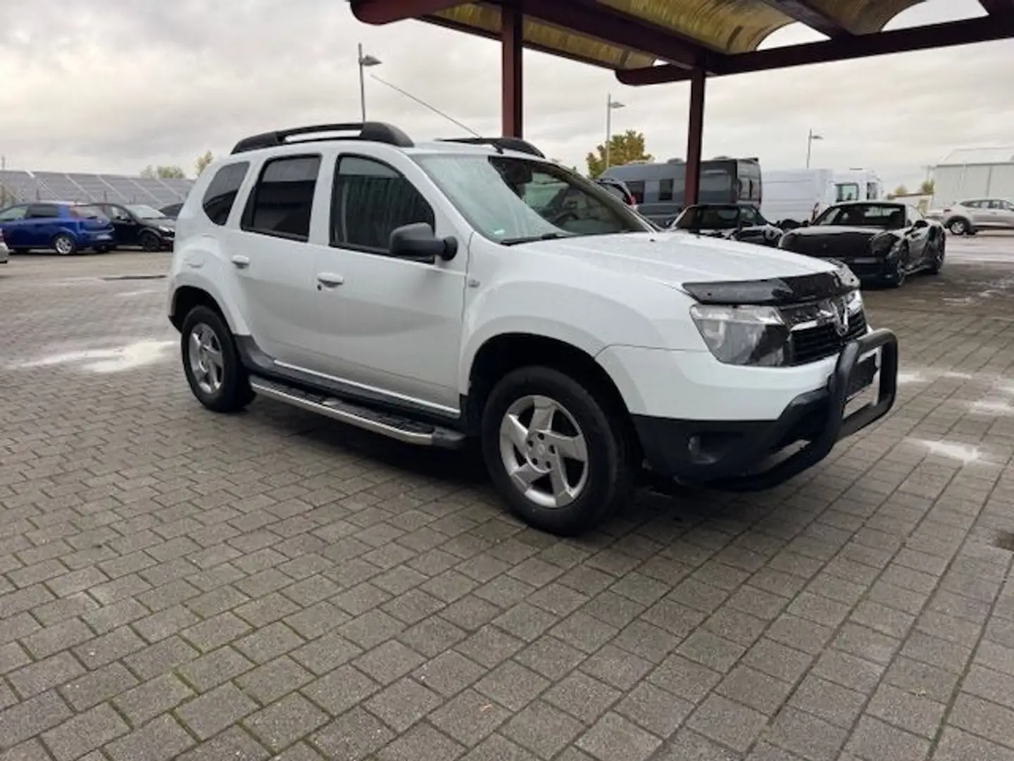 Dacia Duster I 1.6 Laureate 4x4*TÜV 02/2027 Weiß - 2