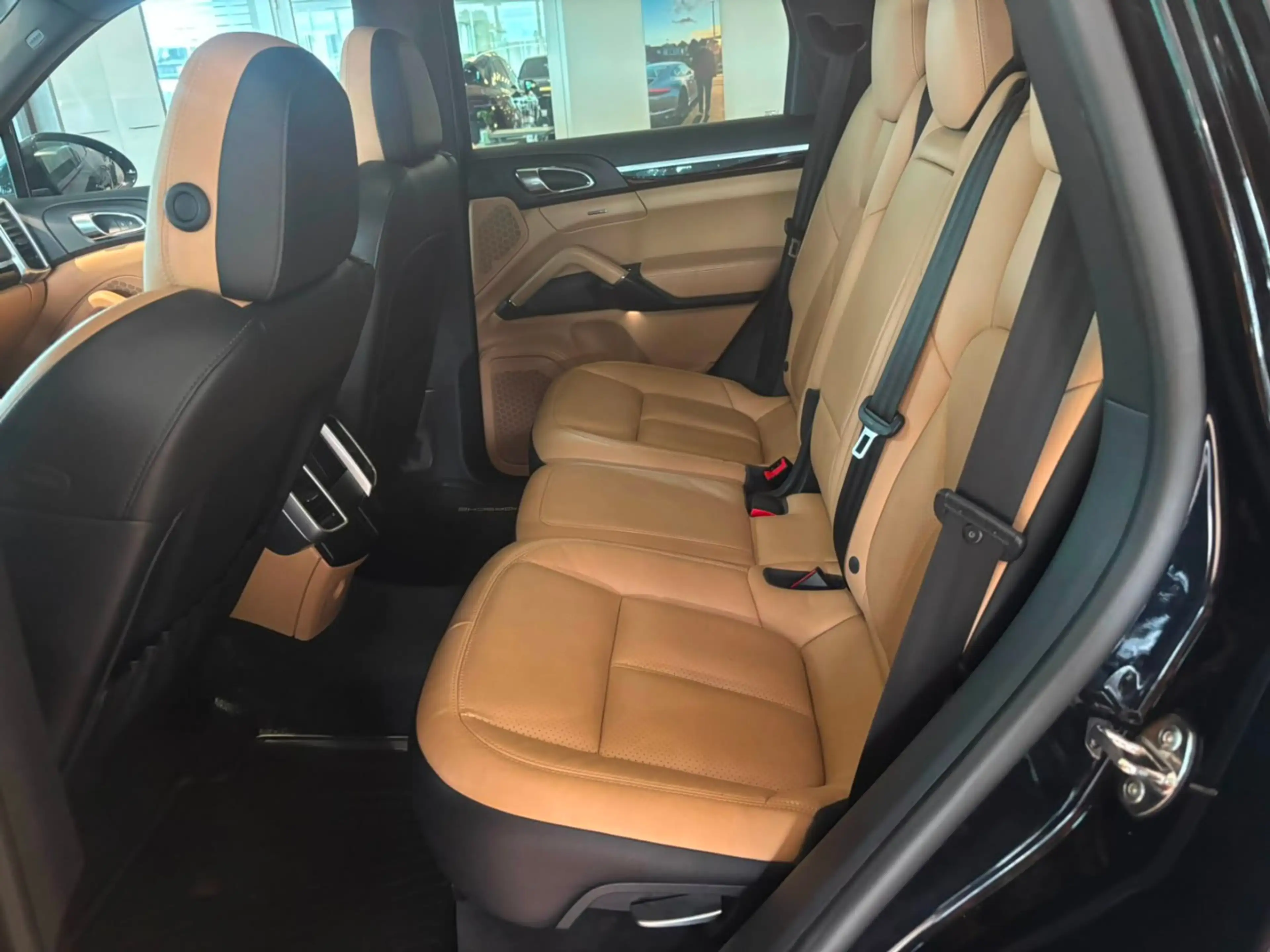 Porsche Cayenne S Diesel *PANORAMA/AHK* — photo 12