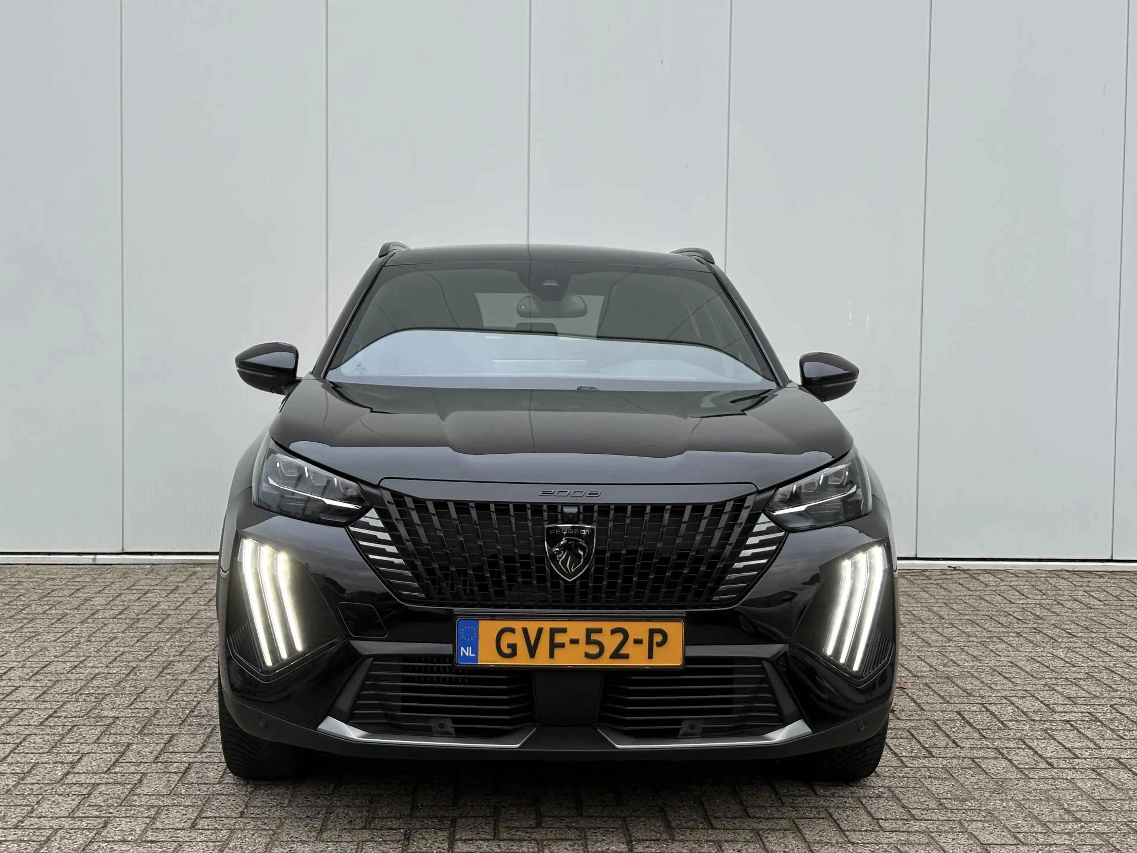 Peugeot 2008 1.2 Hybrid 136 GT | Panoramadak | Adaptive Cruise — photo 2