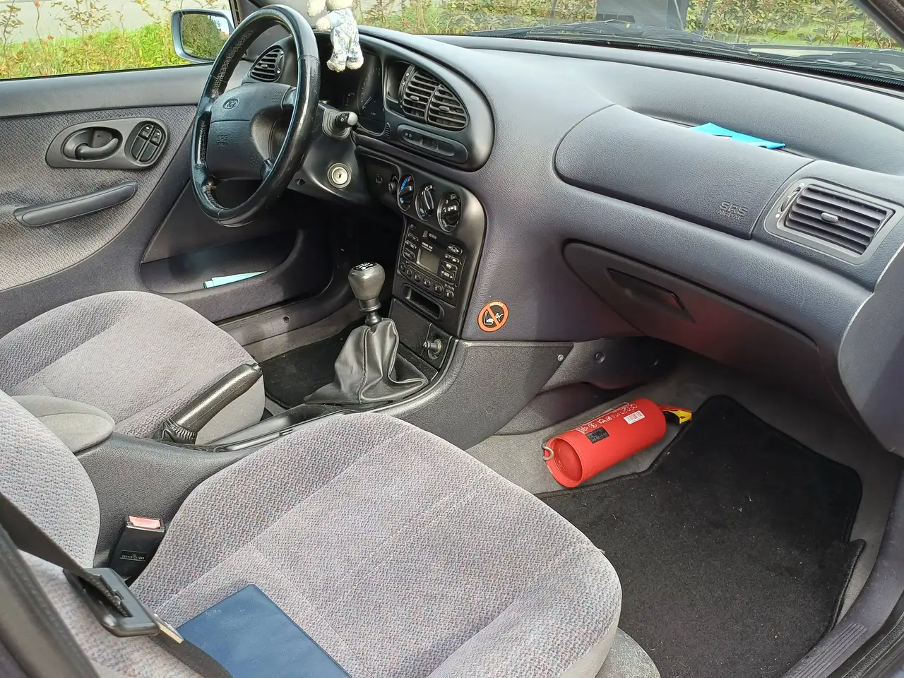Ford Mondeo 1.8 Turbo CLX, foto 7