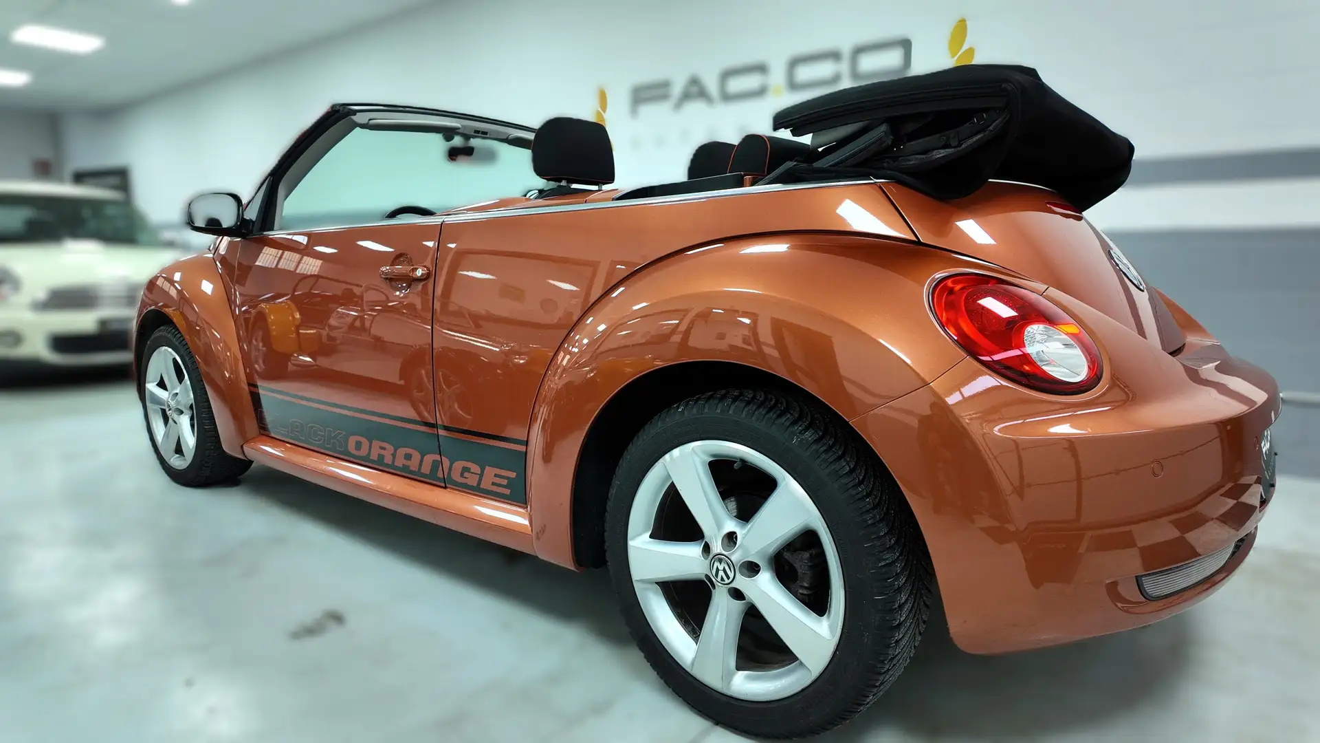 Volkswagen New Beetle New Beetle Cabrio 2.0 Limited Black Orange Arancione - 1