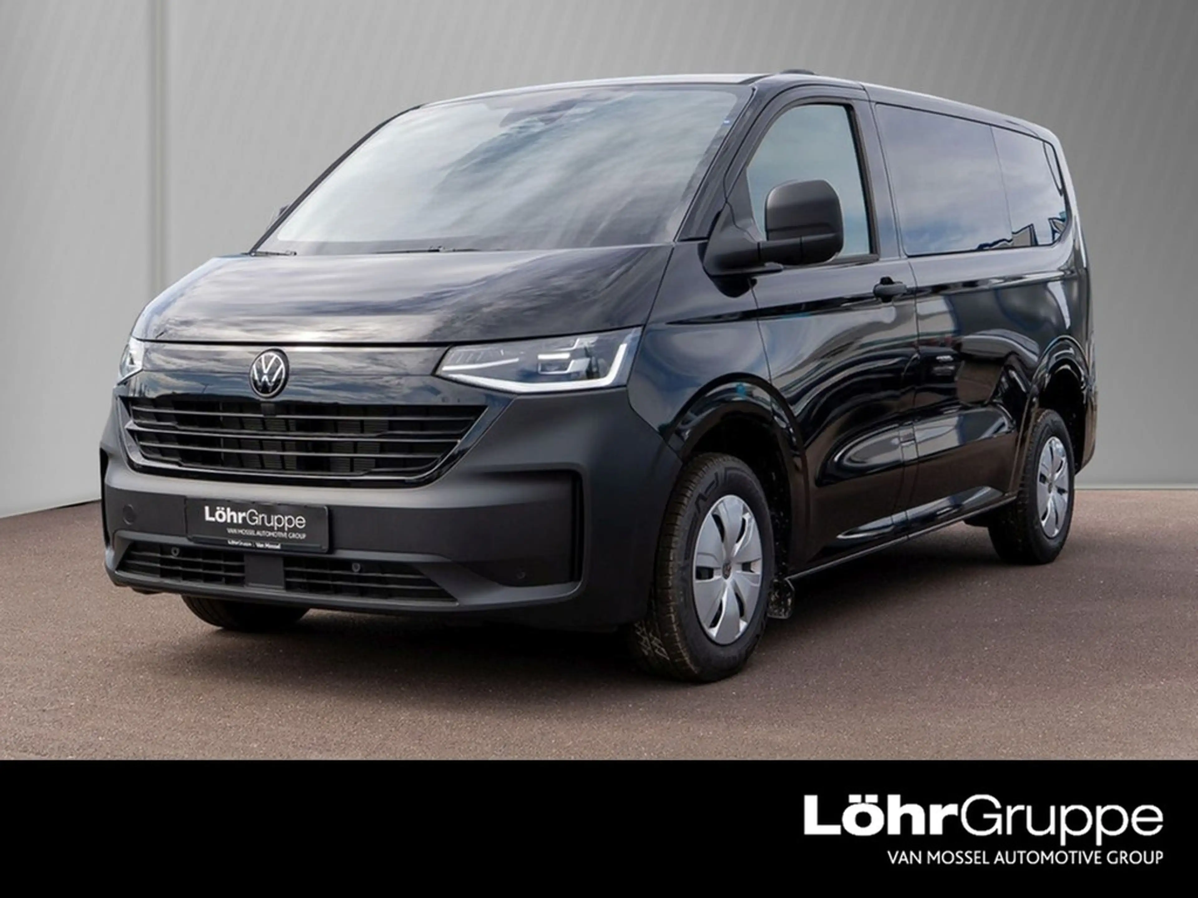 Volkswagen T7 Caravelle 2.0 TDI DSG IQ Light, Rear-View