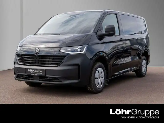 Volkswagen T7 Caravelle 2.0 TDI DSG IQ Light, Rear-View